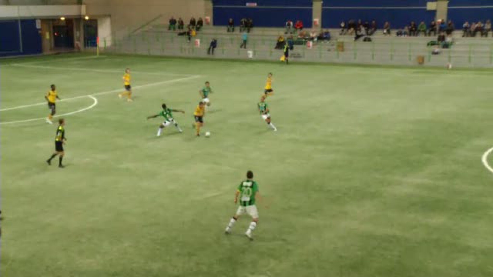 Se Henrik Dahlum leke seg mot GAIS