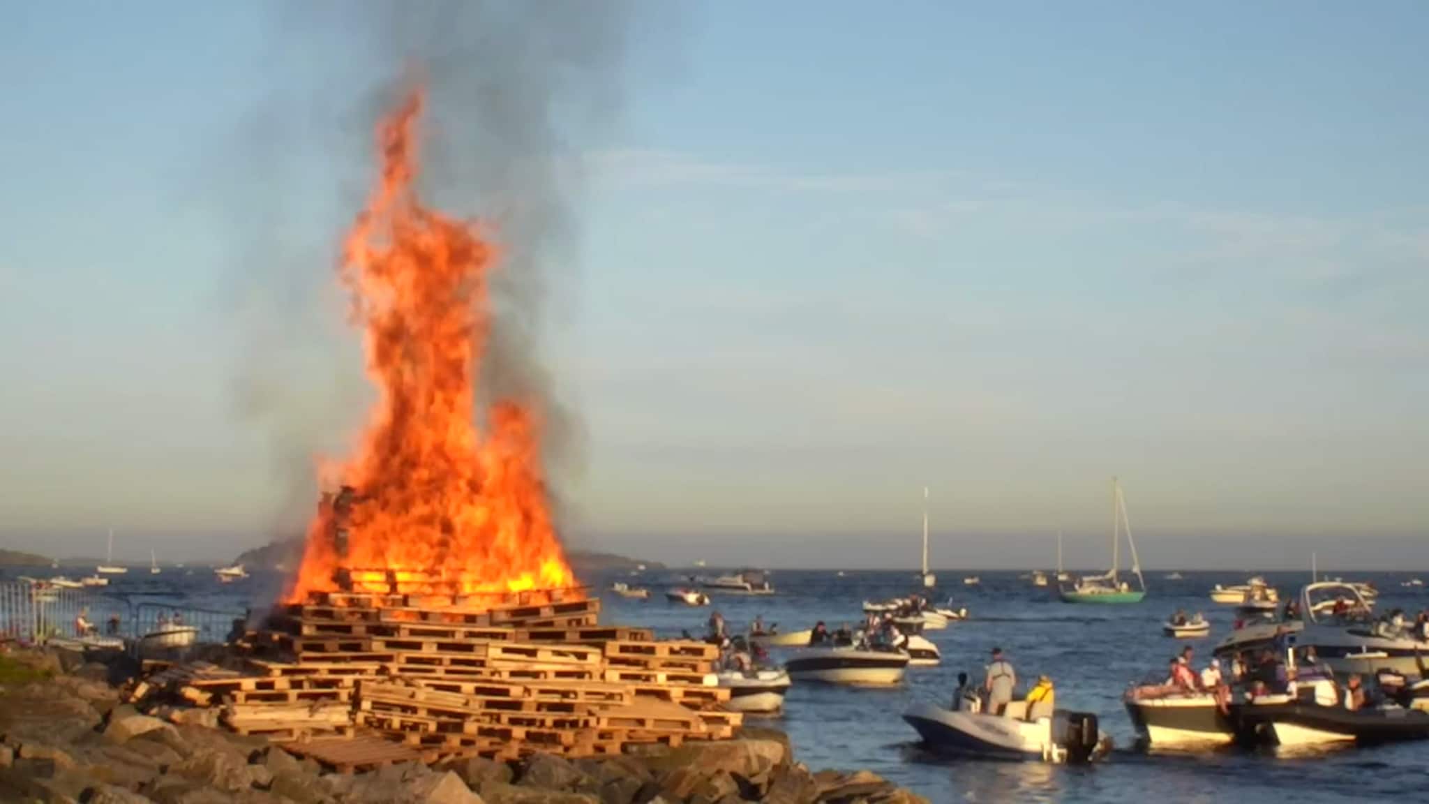 Sankthansfeiring på Tangen. Video fra Kristiansand kommune