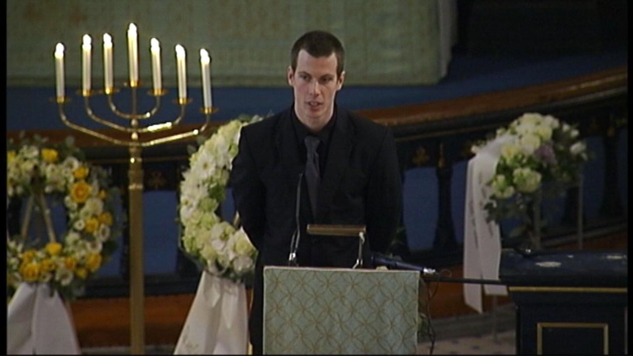 - Vi skal klare oss på grunn av deg. Du er suveren