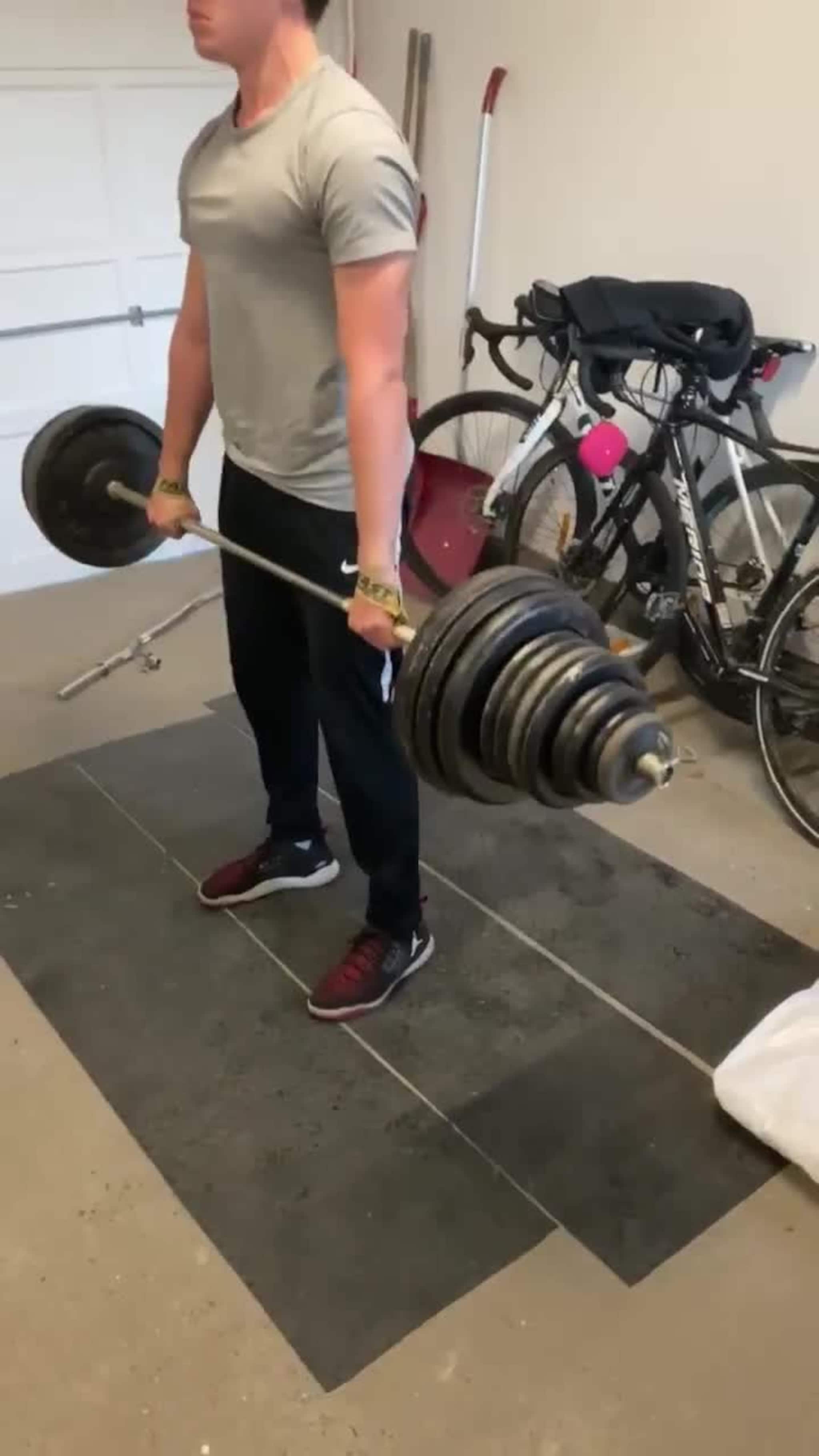 Daniel Thrana trener i oppkjøringen
