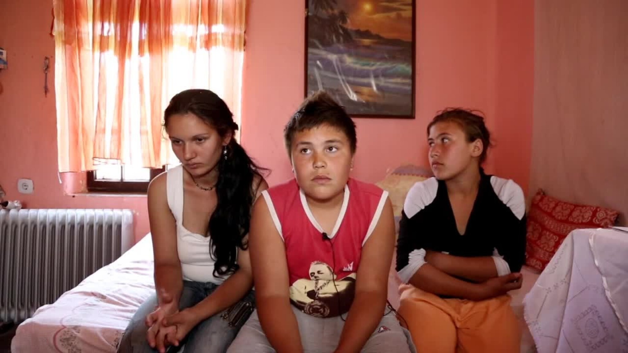 Titusener av barn etterlatt i Romania