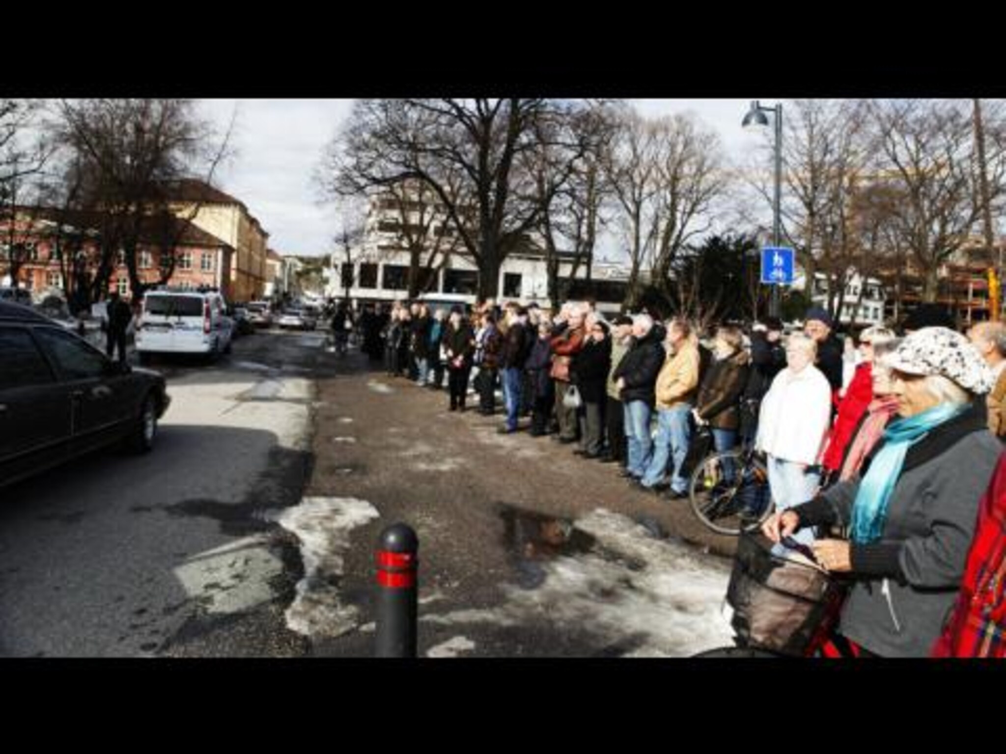 Begravelsen i opptak (kortversjon)