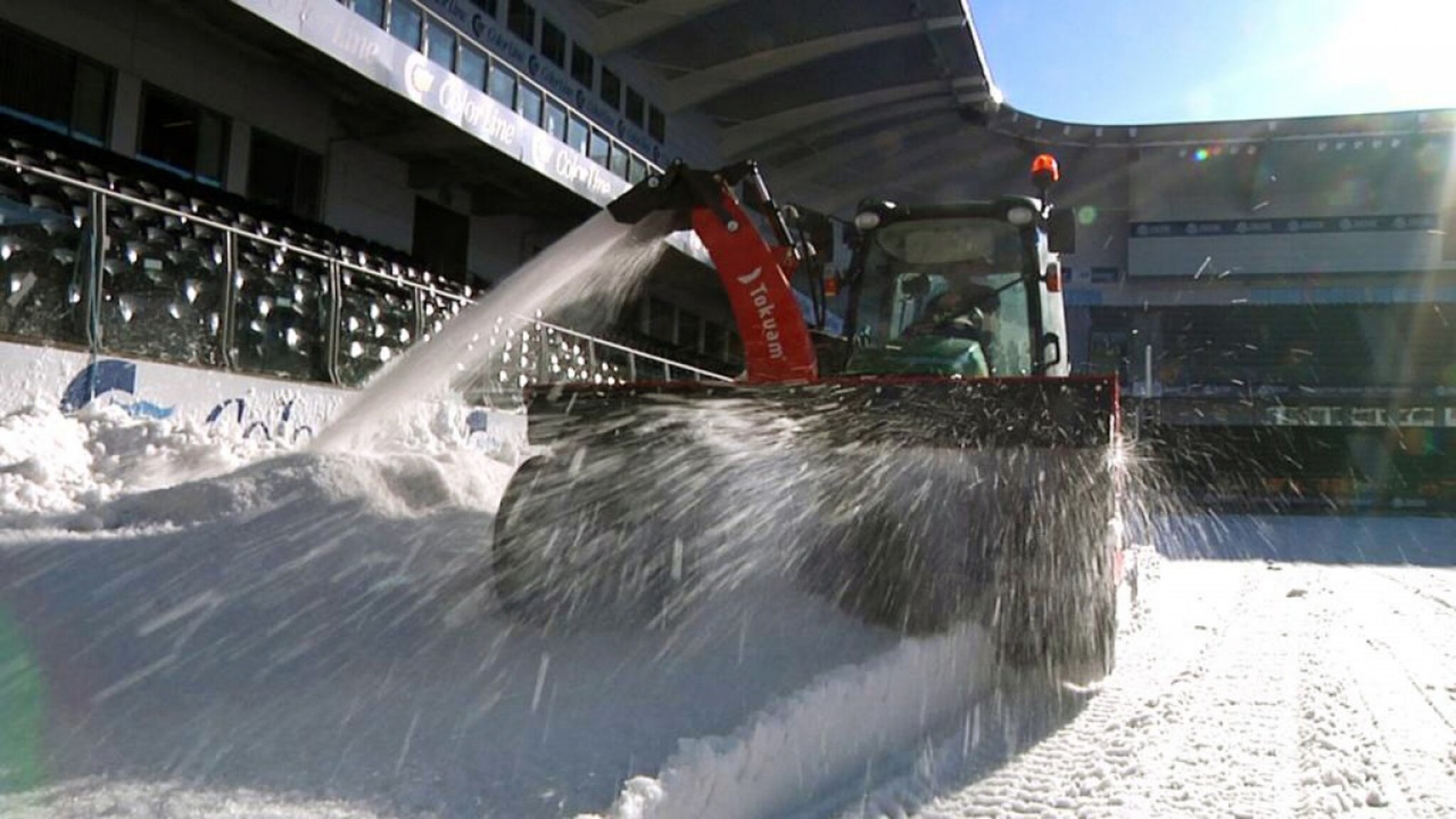 Nå fjernes snøen på Sør Arena