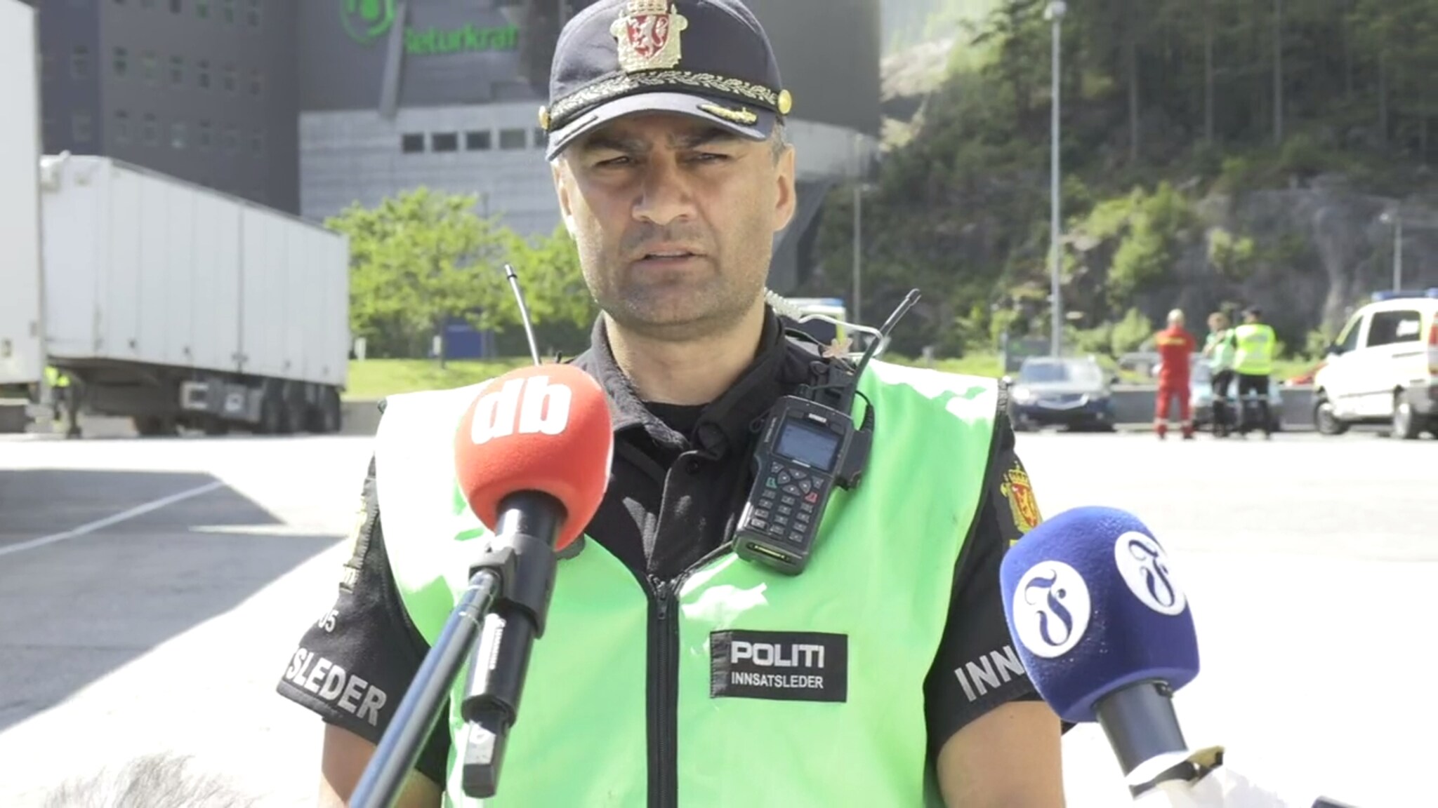 Se pressebriefen fra politiets innsatsleder