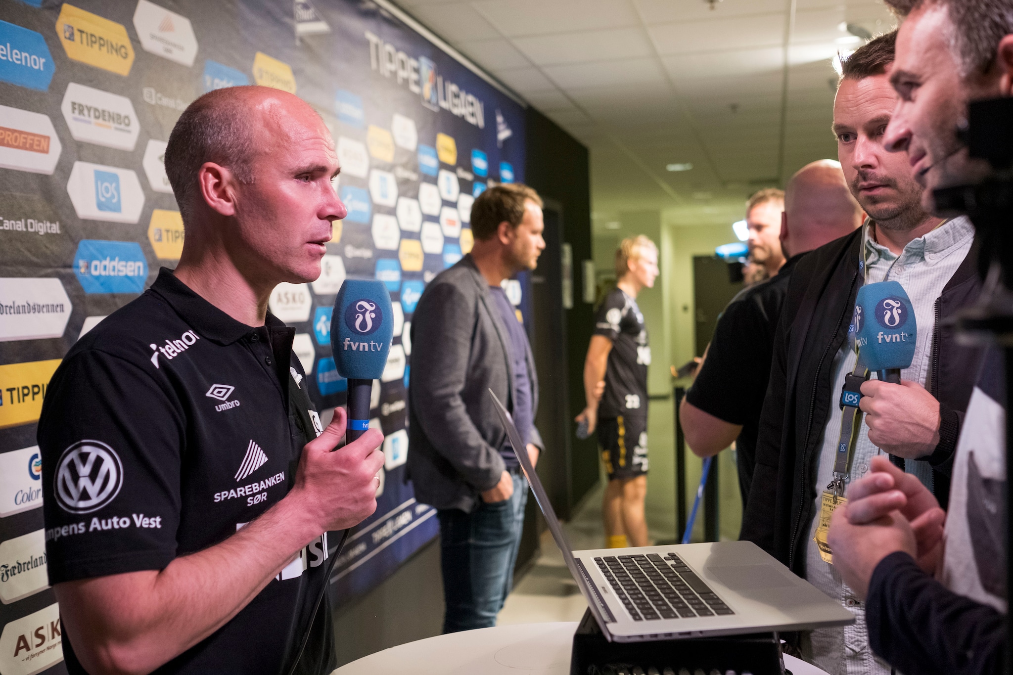 Se Start-leiren forklare det pinlige tapet