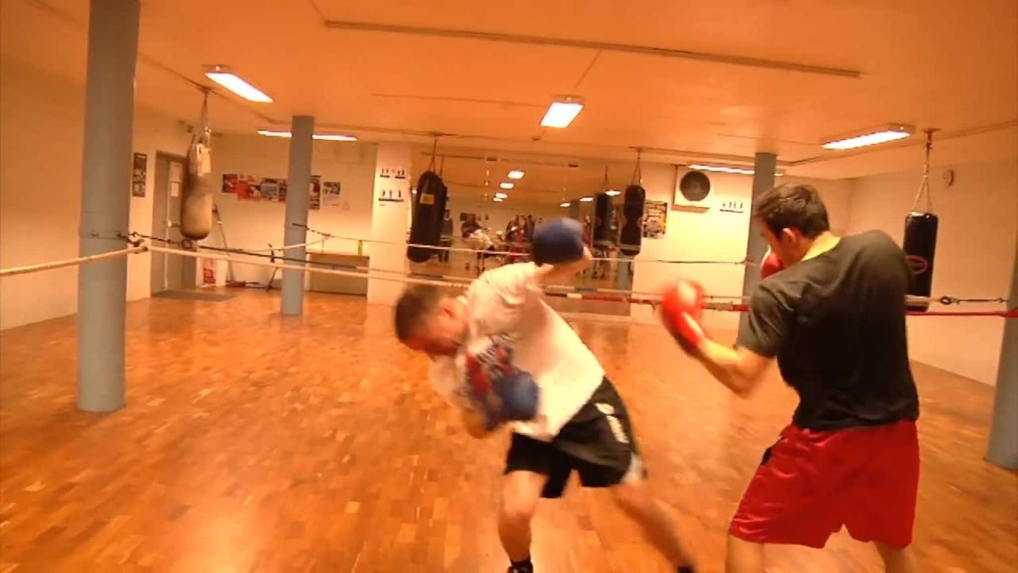 Mikael og Oddfinn leker Rocky