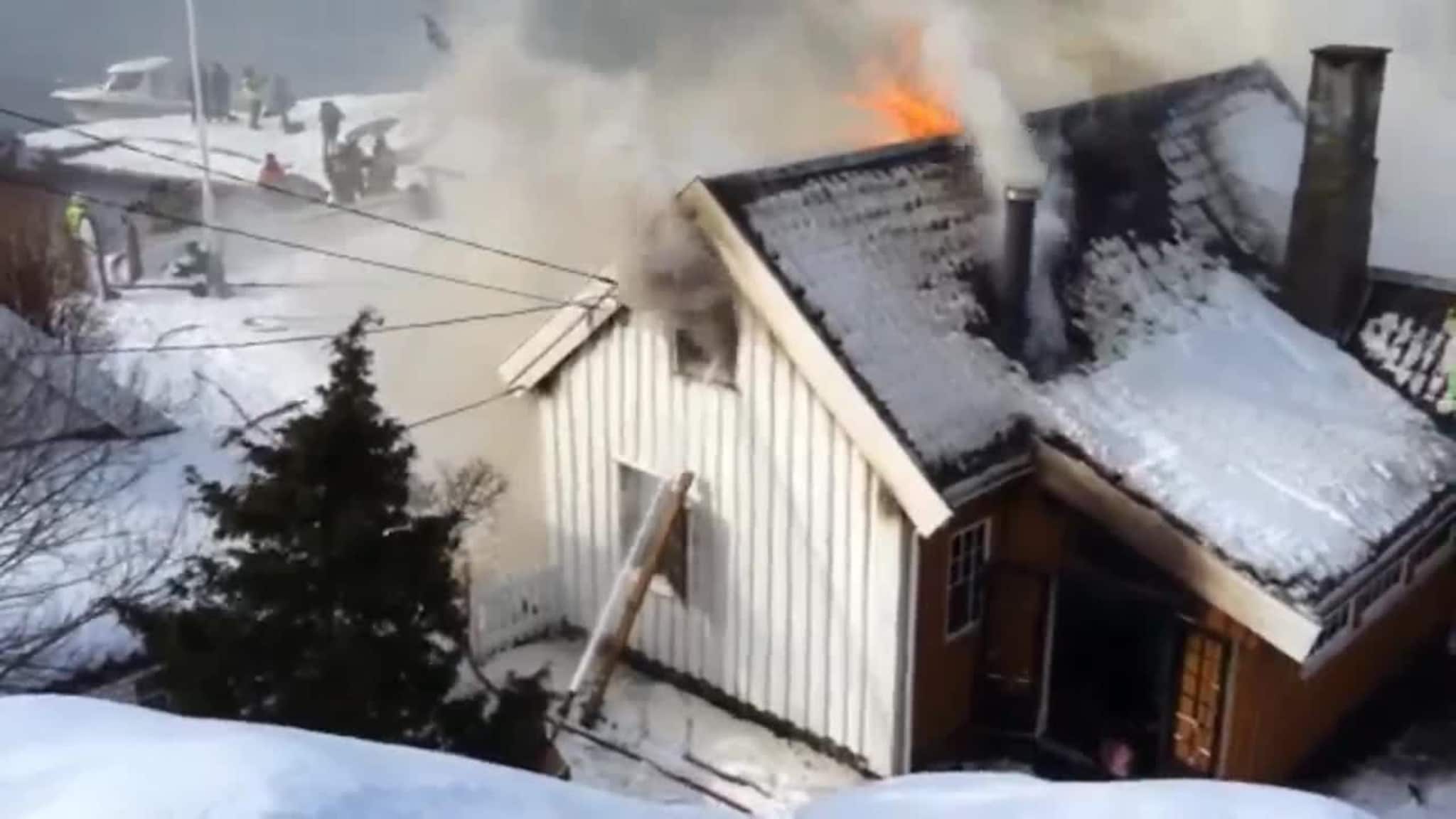 Se video fra brannen i Vilhelm Krags hus