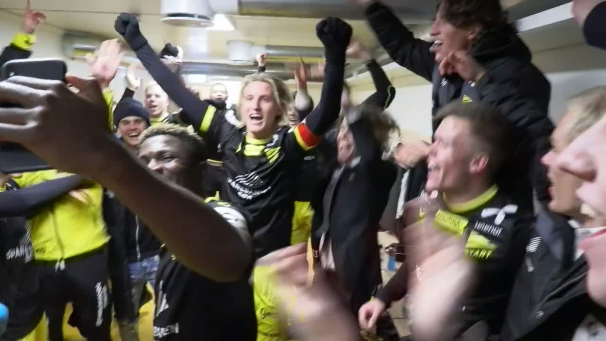Se jubelscenene fra Start-garderoben