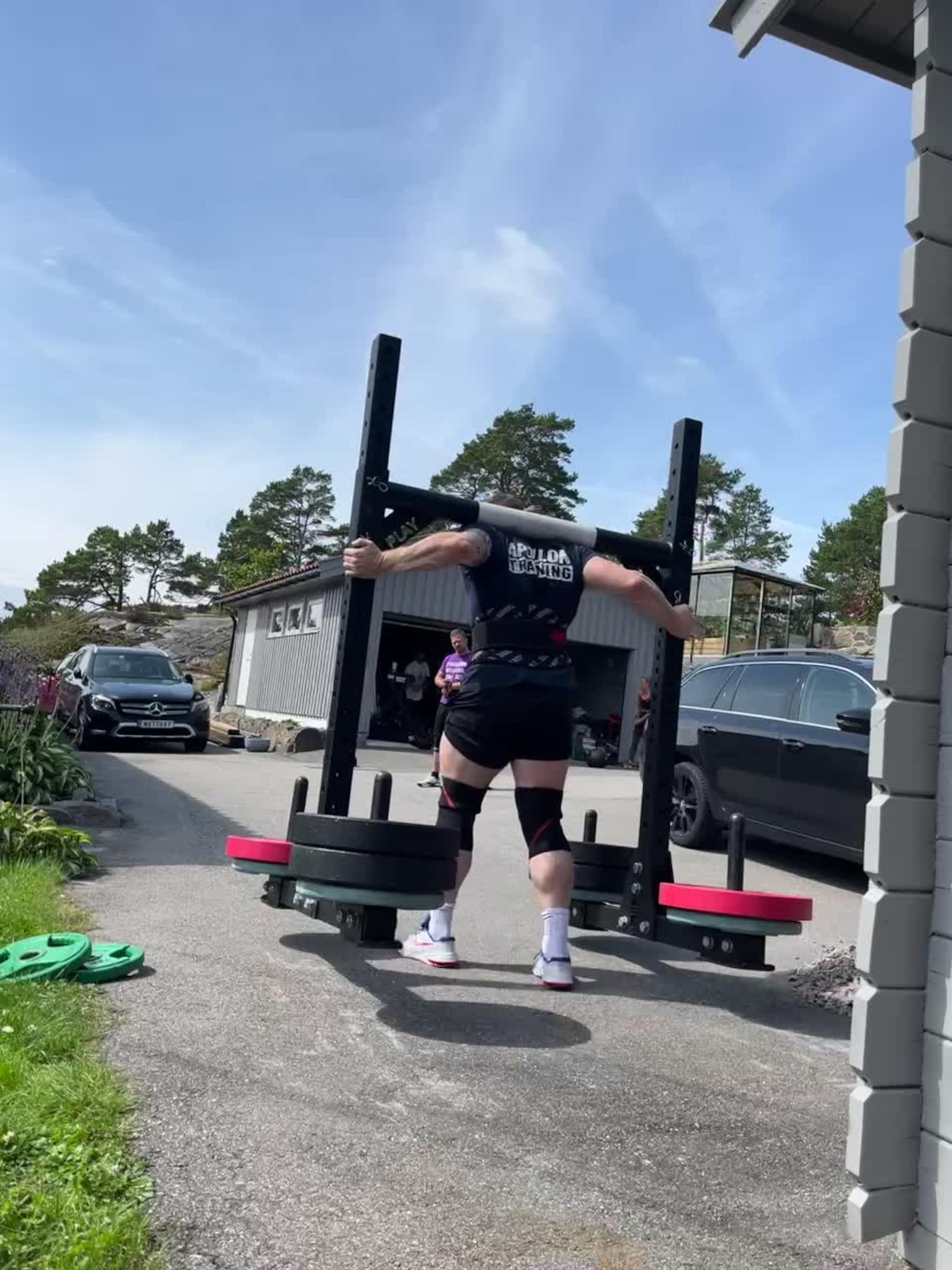 Christian Alvær trener som strongman