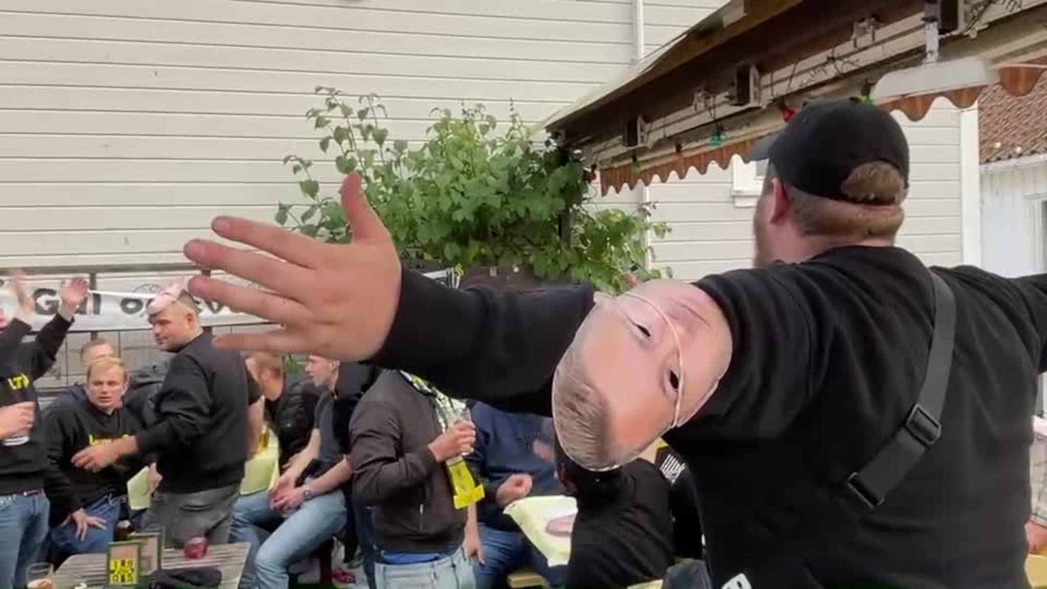 Sjekk stemningen på Apotekergaarden i timene før avspark.