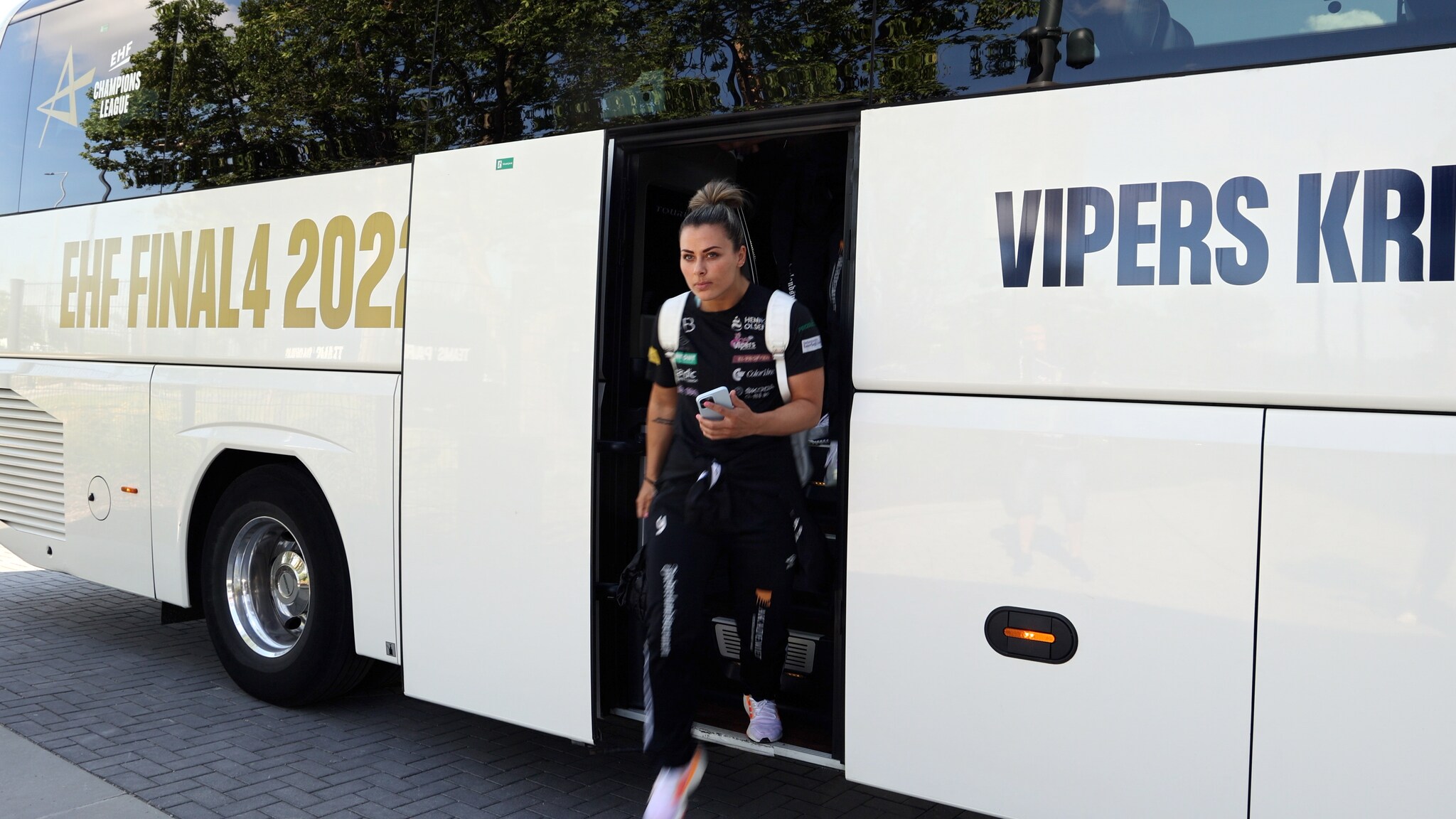 Video: Vipers og Metz ankommer MVM Dome