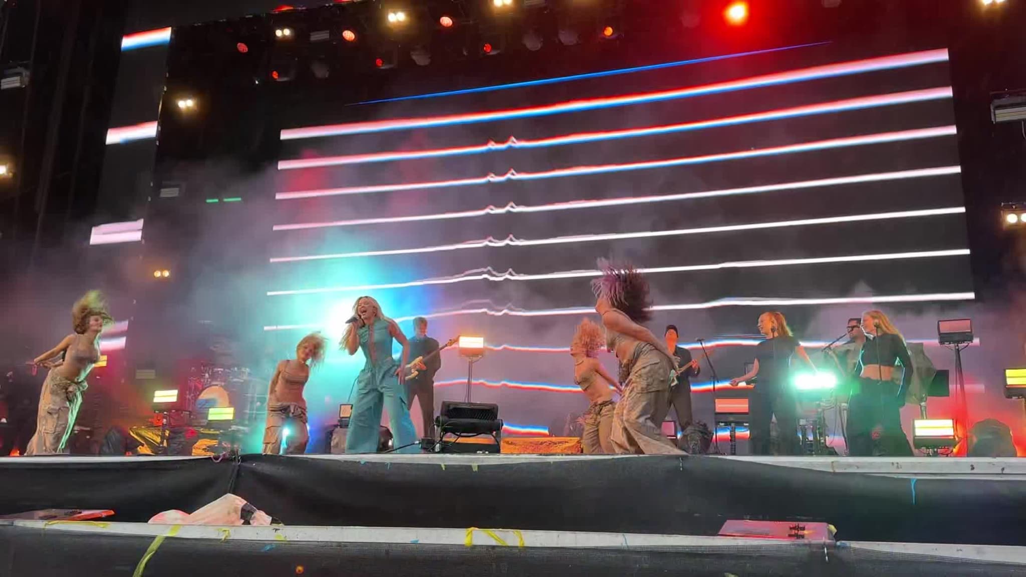 Zara Larsson Palmesus Can´t tame her
