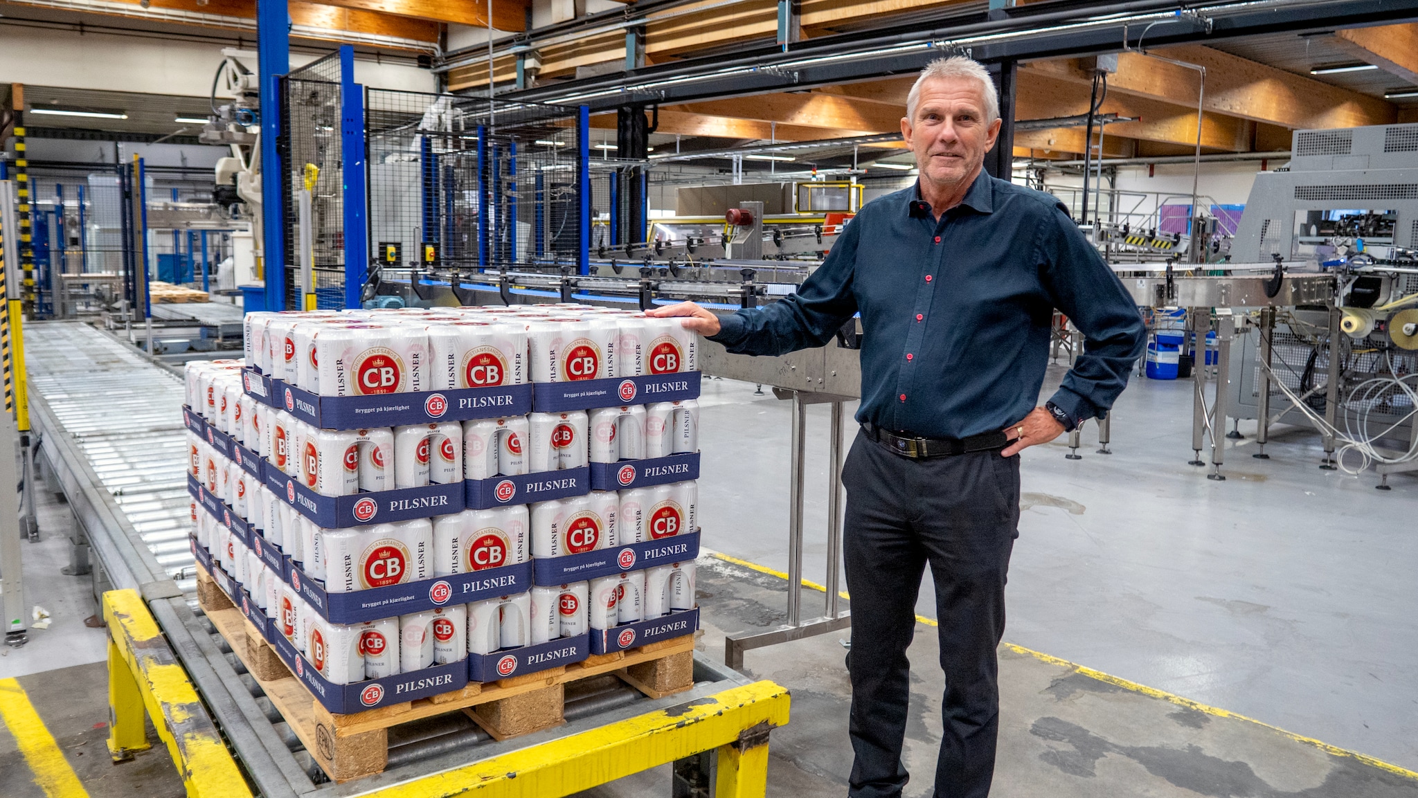 VIDEO: Her tappes historiens siste øl på CB