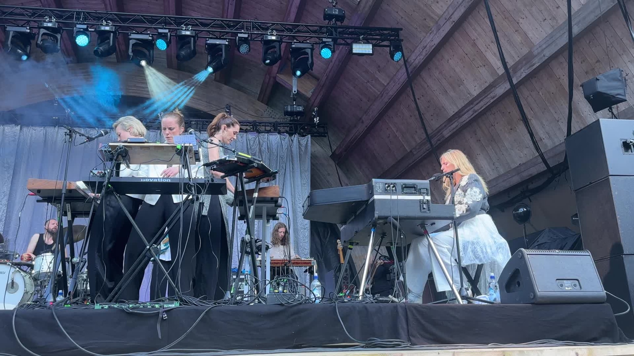 Susanne Sundfør "White foxes" Ravnedalen