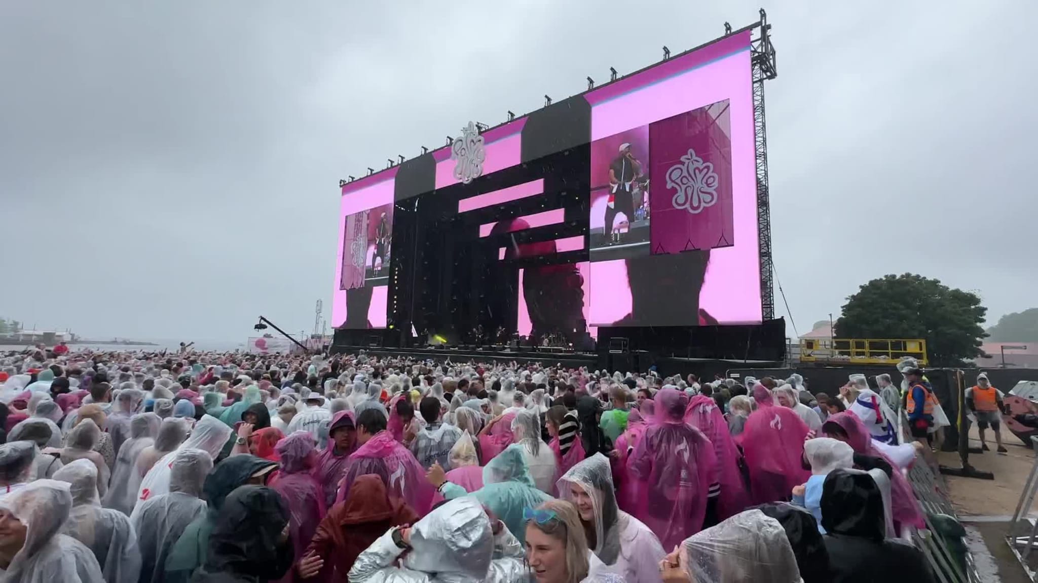 Regn på Bystranda