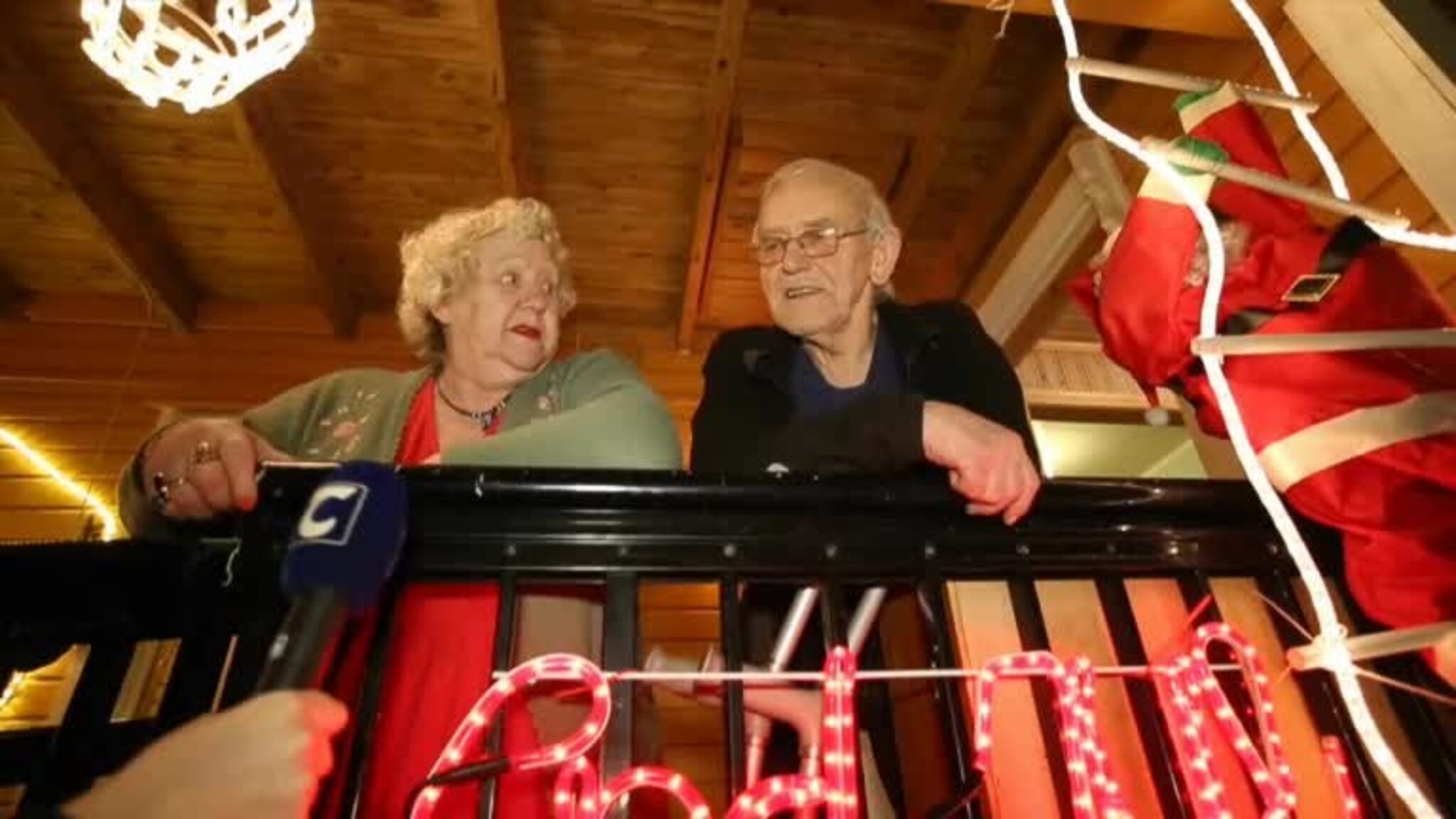 Julehuset i Ramfjordbotn er et syn