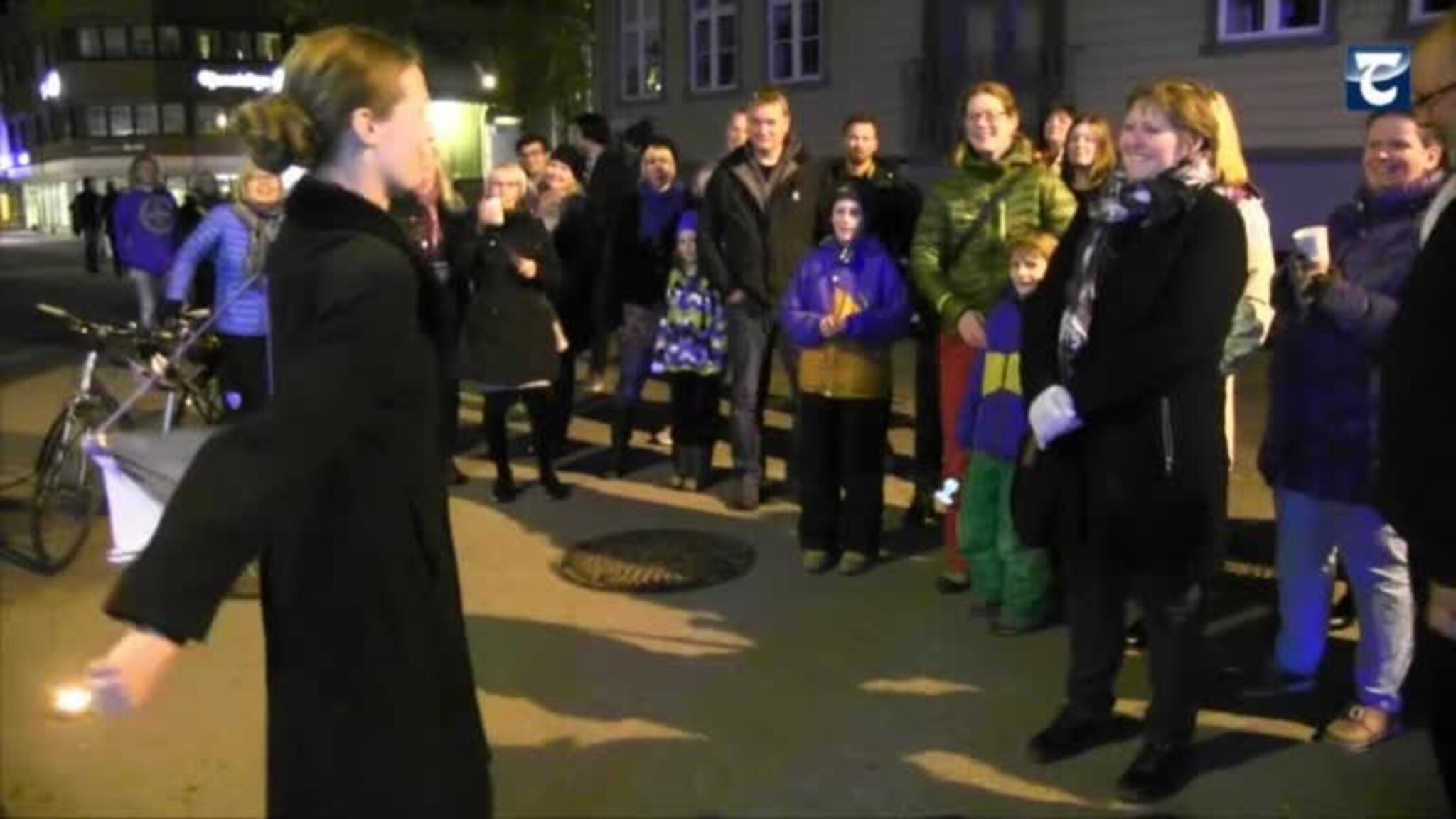 Bli med på vandreteater på Stortorget