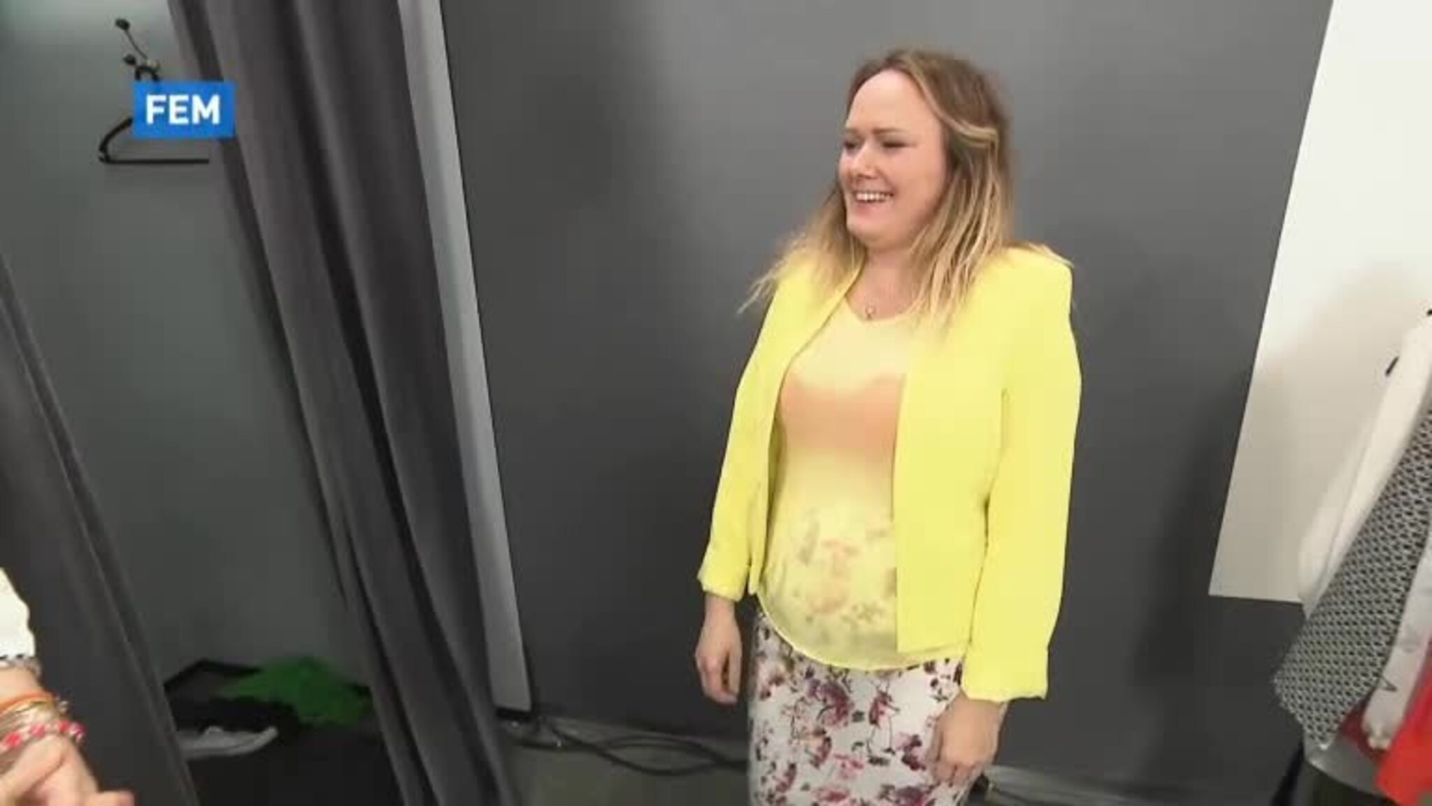 Sjekk stylistens reaksjon når Trine Lise viser frem sin nye "look"