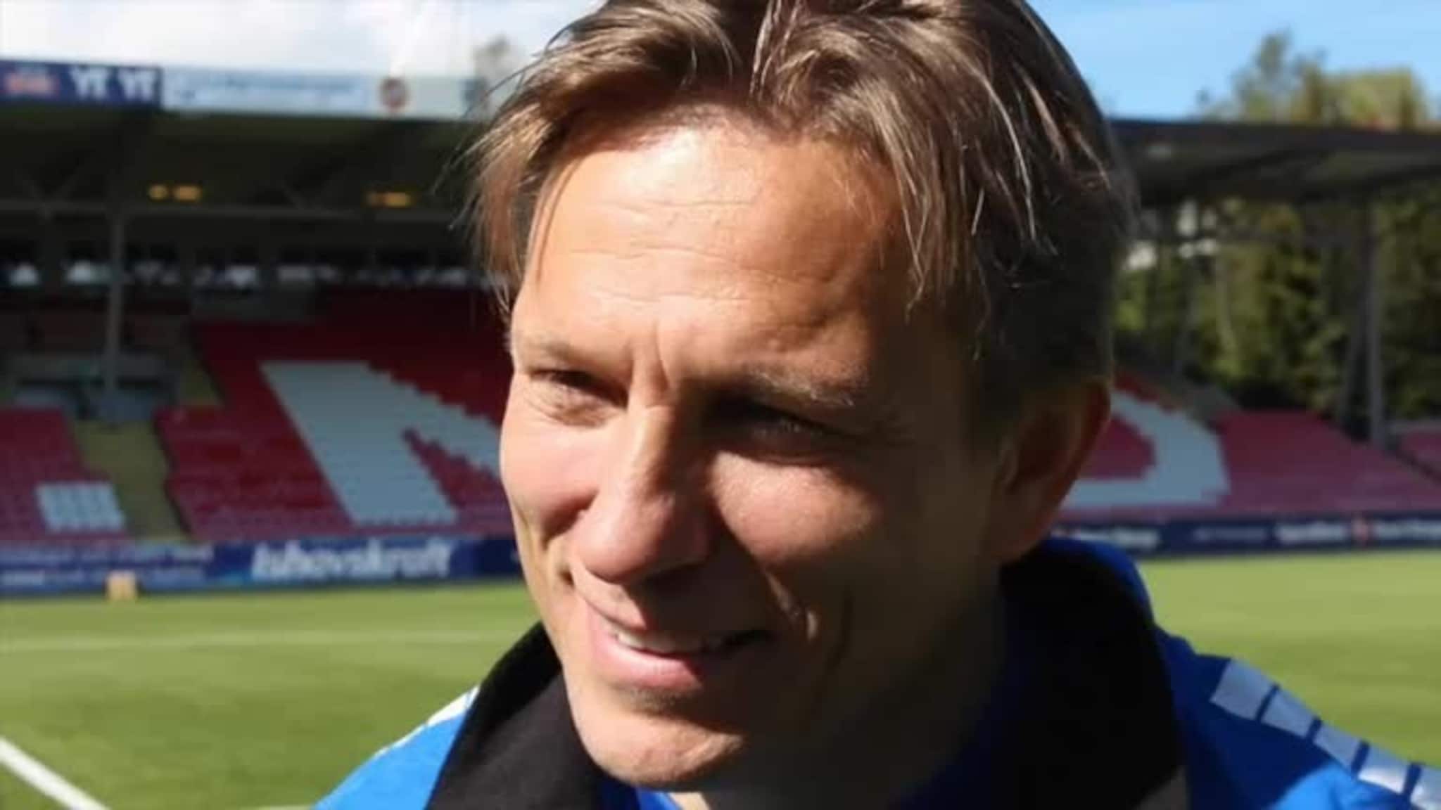Klarer TIL-treneren å score fra midtbanen?