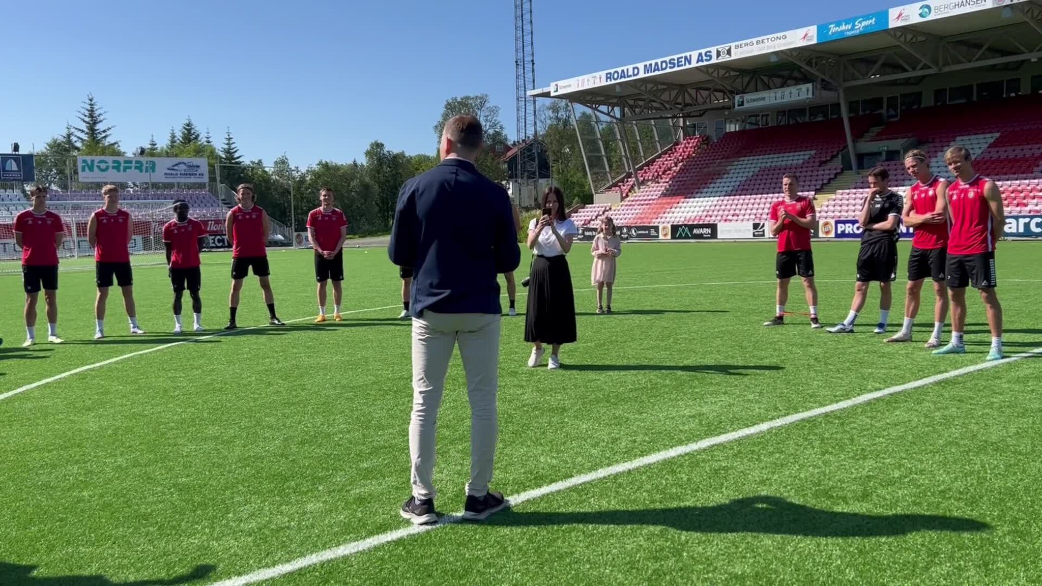 Her utnevnes han til månedens spiller i Norge