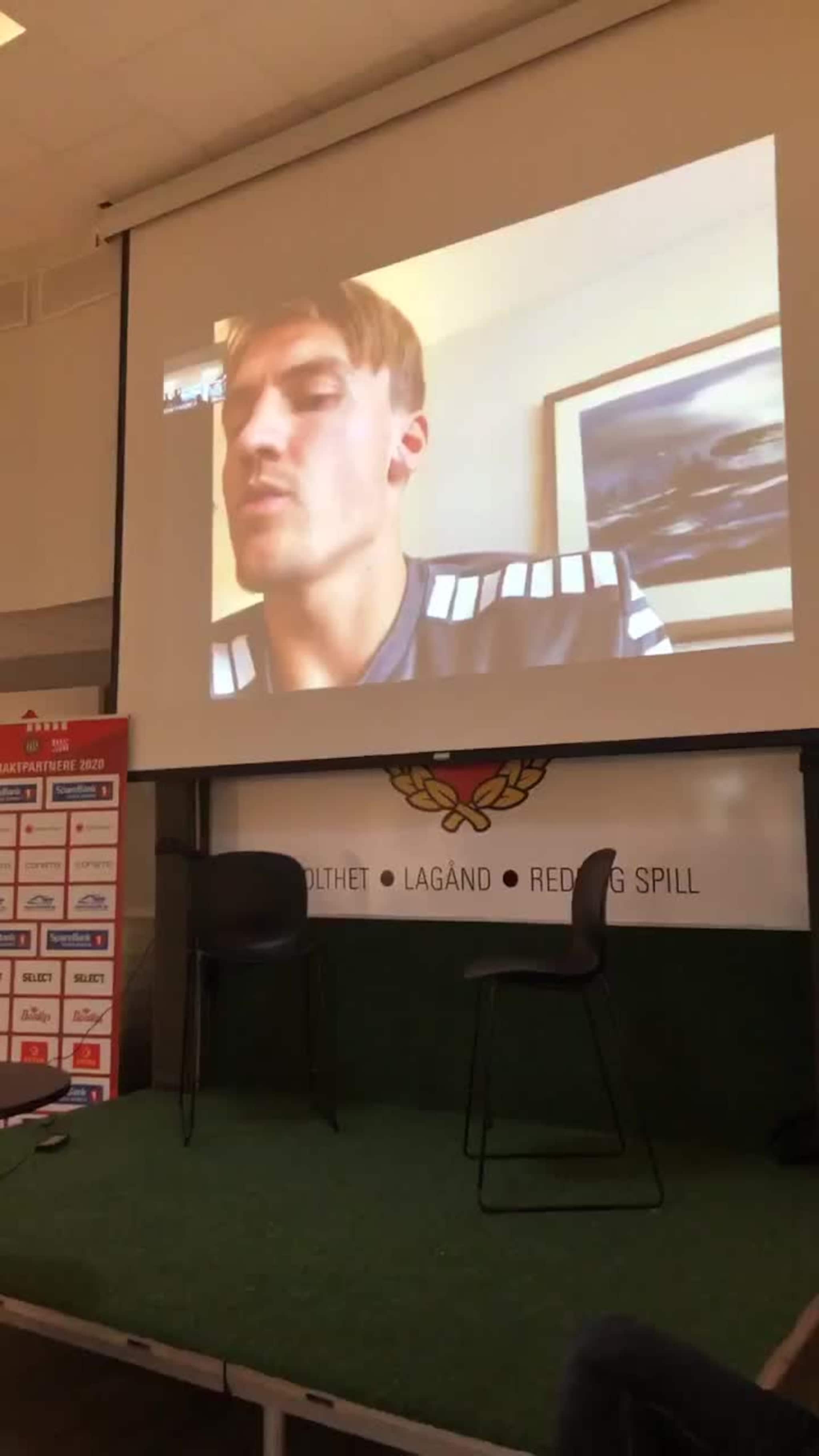 Runar Espejord på pressekonferanse