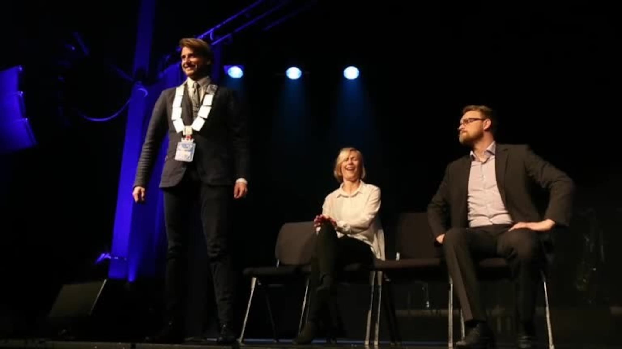 Hjort&Høyre for gjennomgå fra studentrevyen