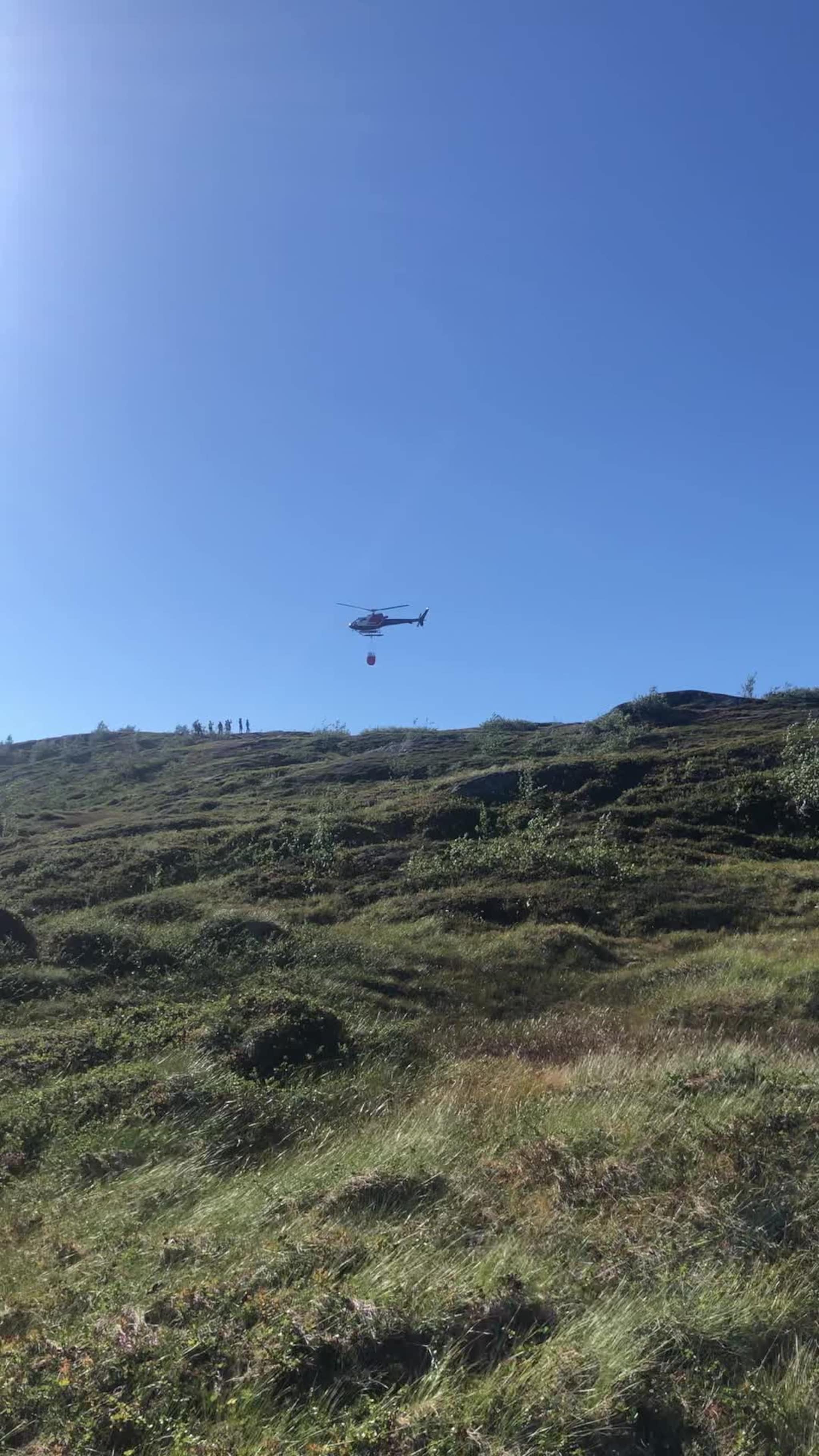 Etterslukning brann Kvaløya  foto Tove Sørensen