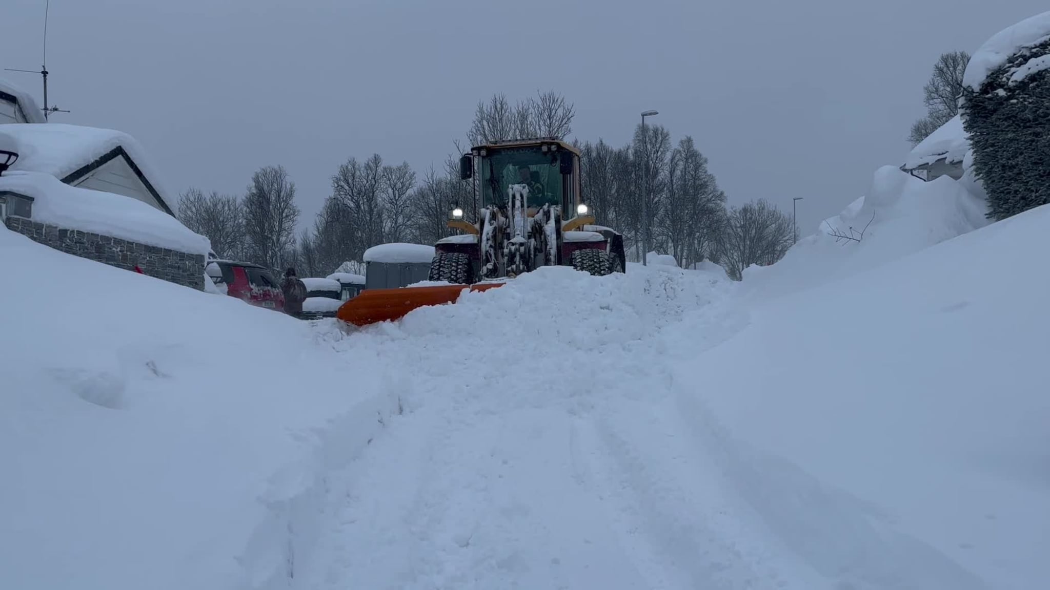 Brøyter snø i Tromsø