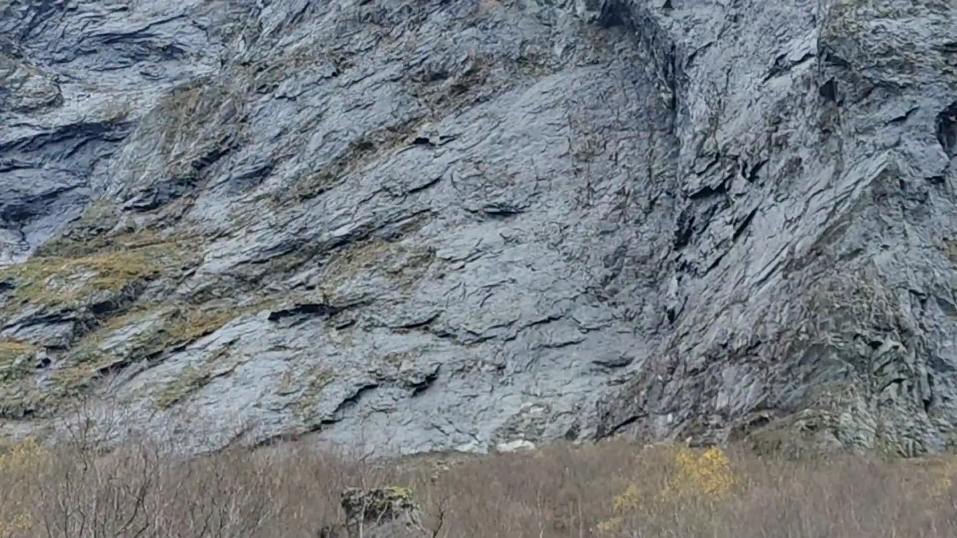 Steinras I Norangsdalen - Morenytt.no