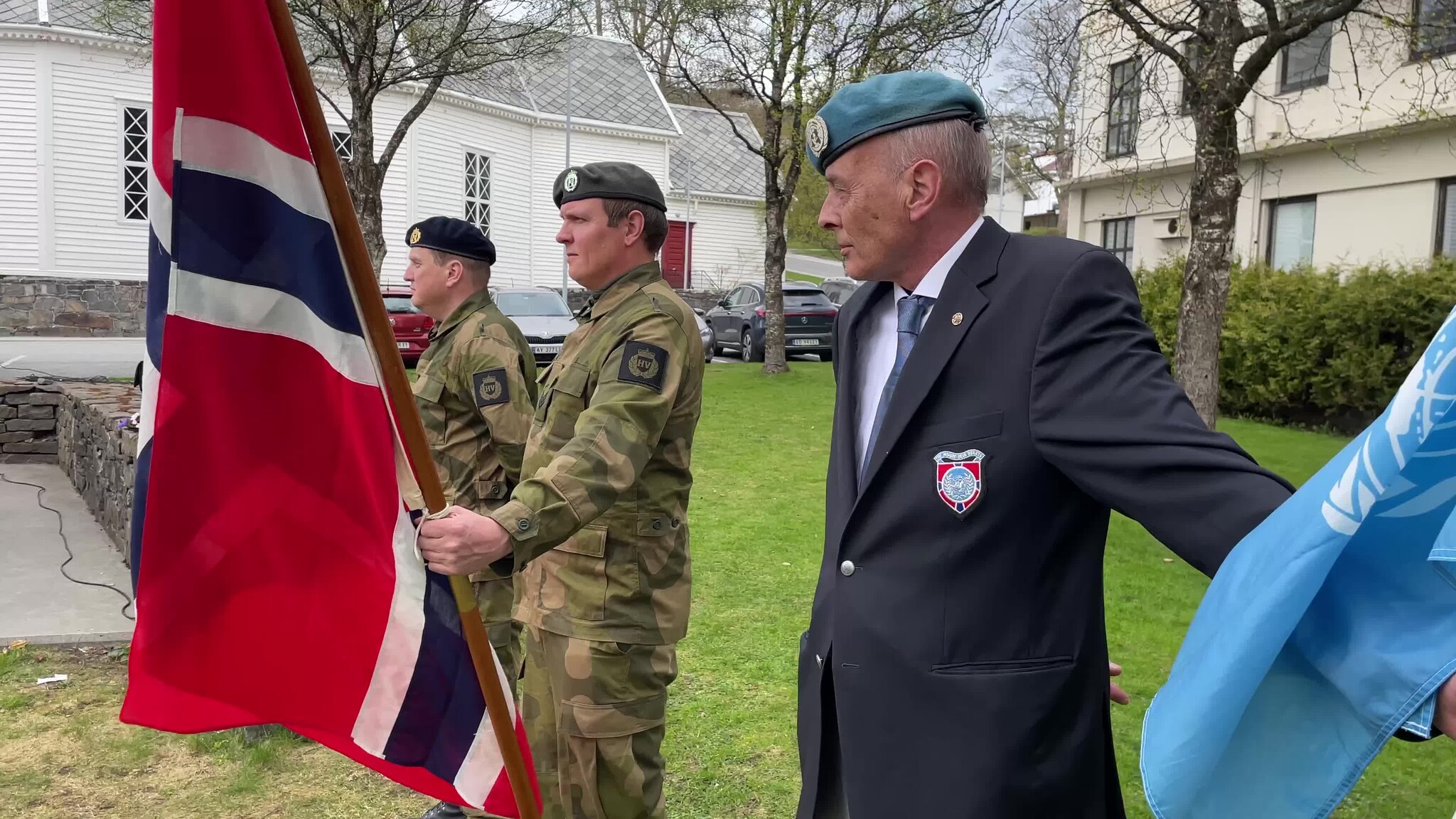 8. mai-markering ved bysta av Ragnar Ulstein