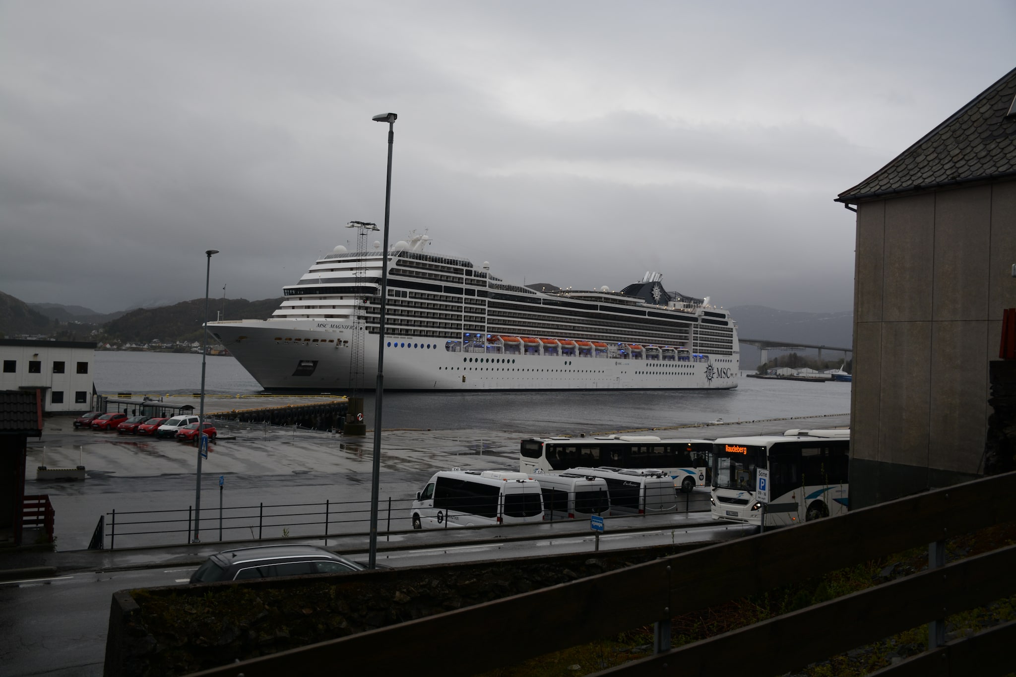 MSC Magnifica direkte
