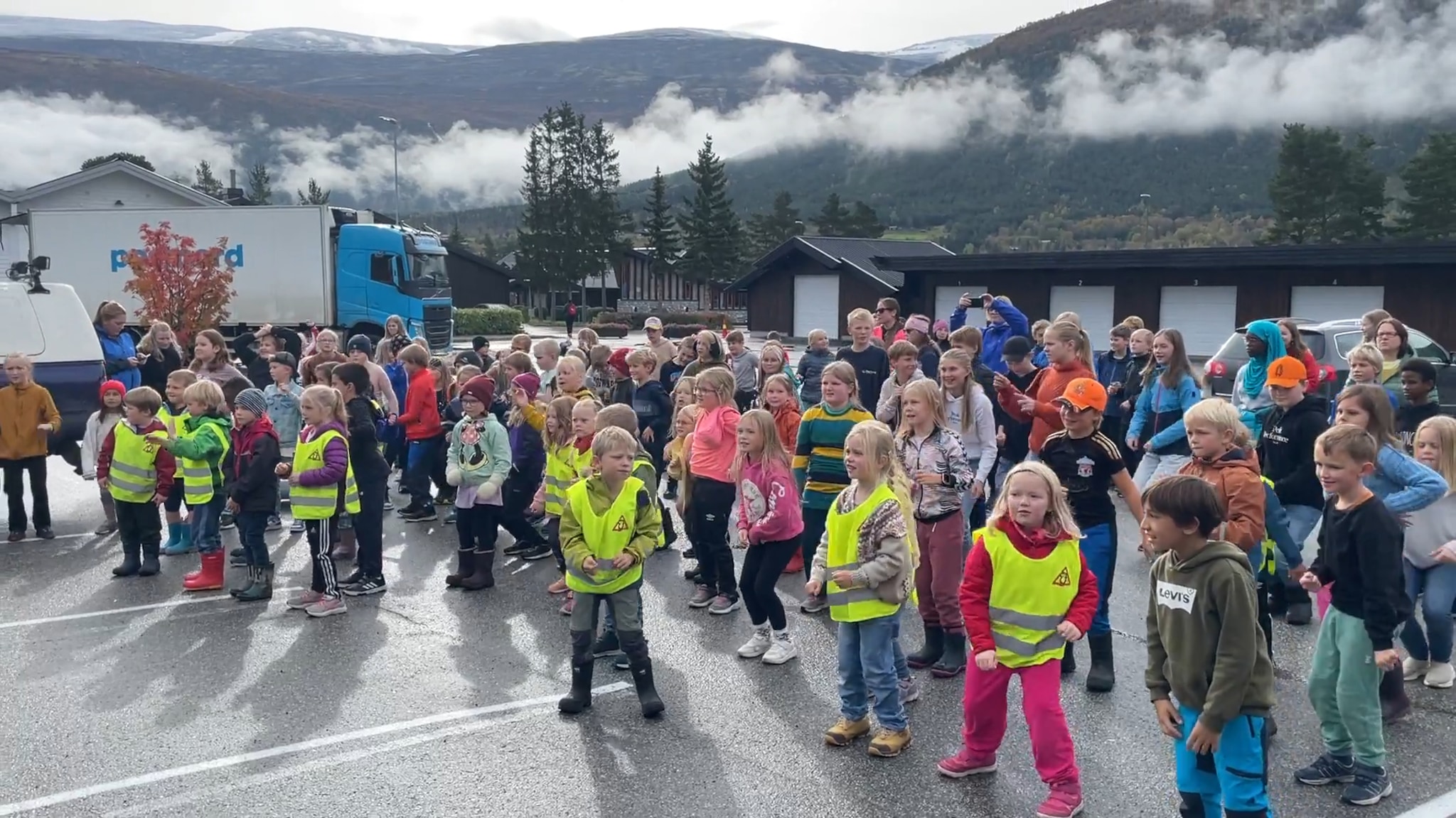 BlimE-dansen Skjåk barne- og ungdomsskule
