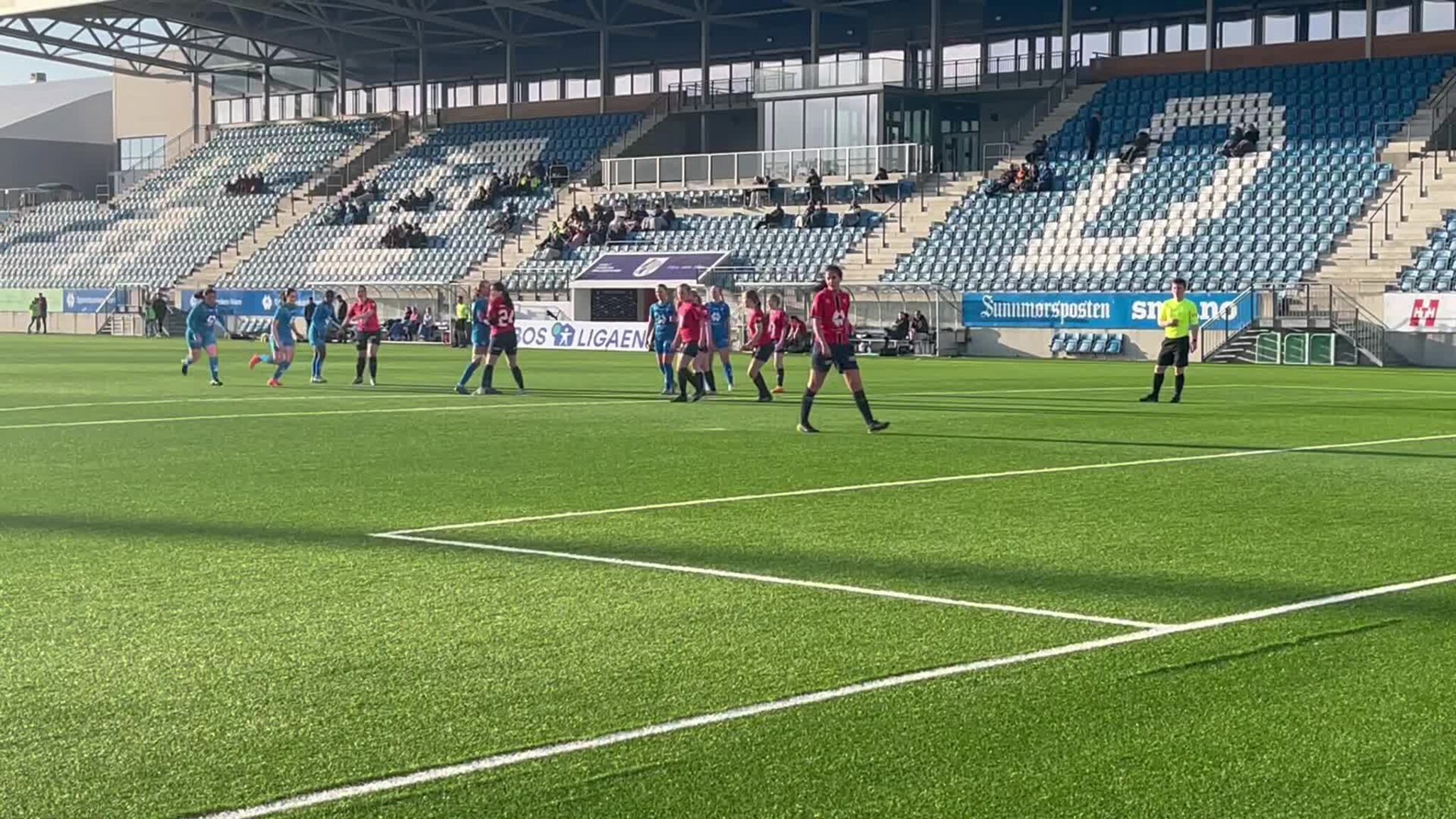 Julie Ulstein Myrene scorar for Hødd