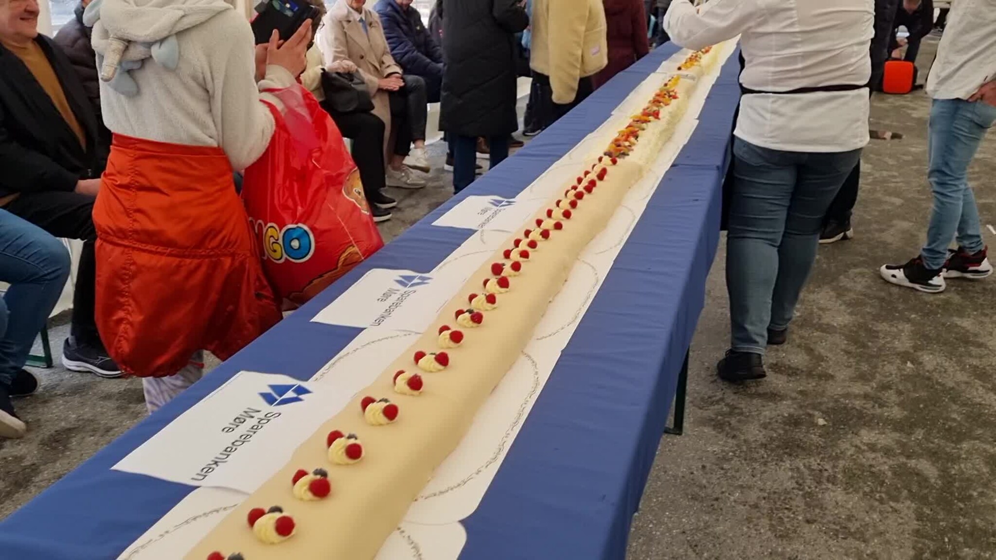 Sommarfesten i Fosnavåg - Kake med stor K