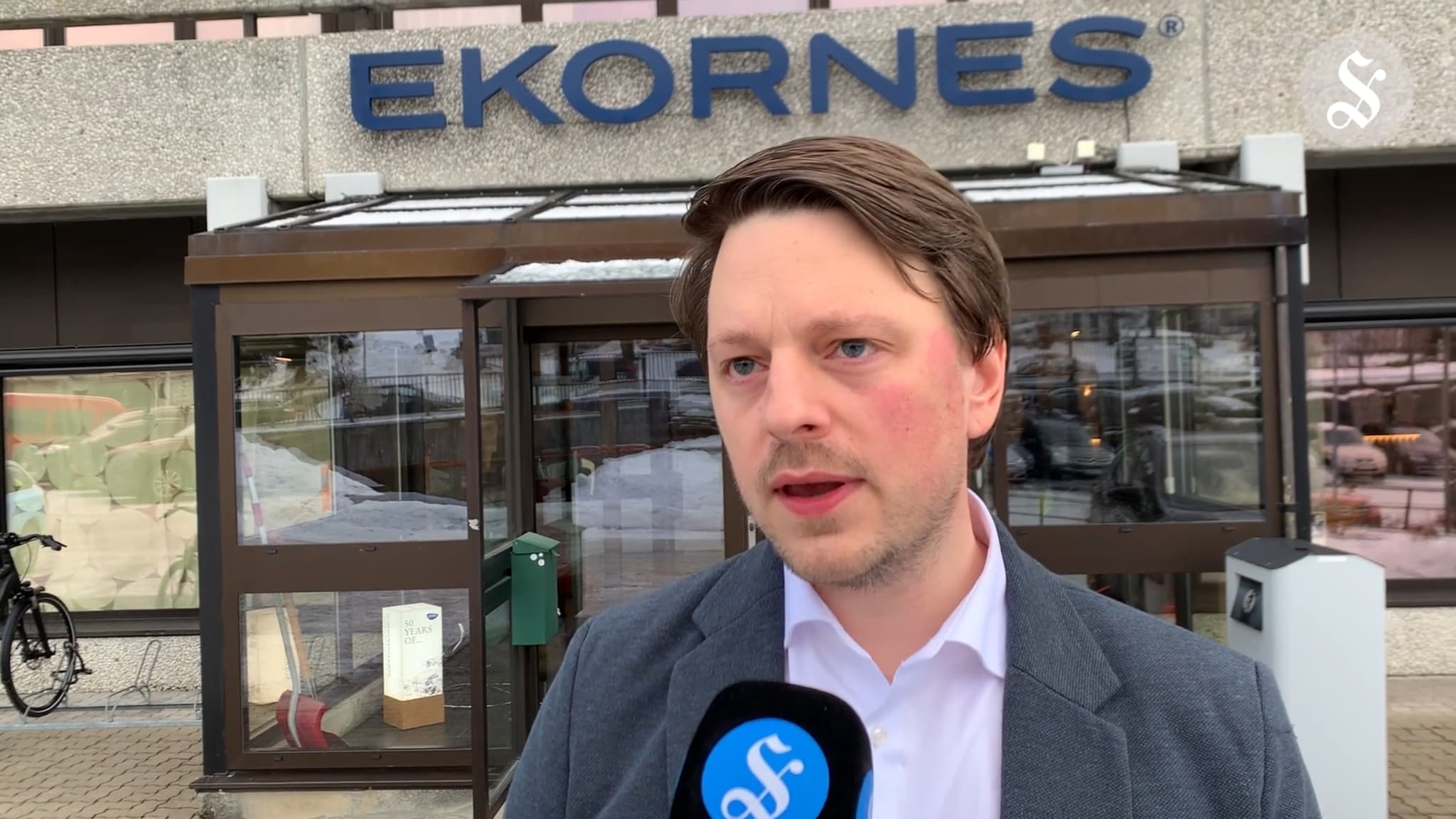 Se intervju med konsernsjefen i Ekornes, Fredrik Ødegård Nilsen.