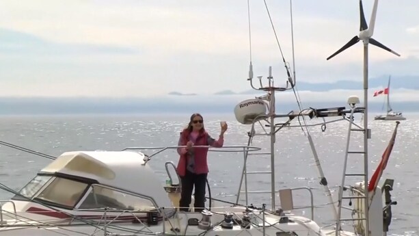 77-årig kvinna seglade ensam jorden runt