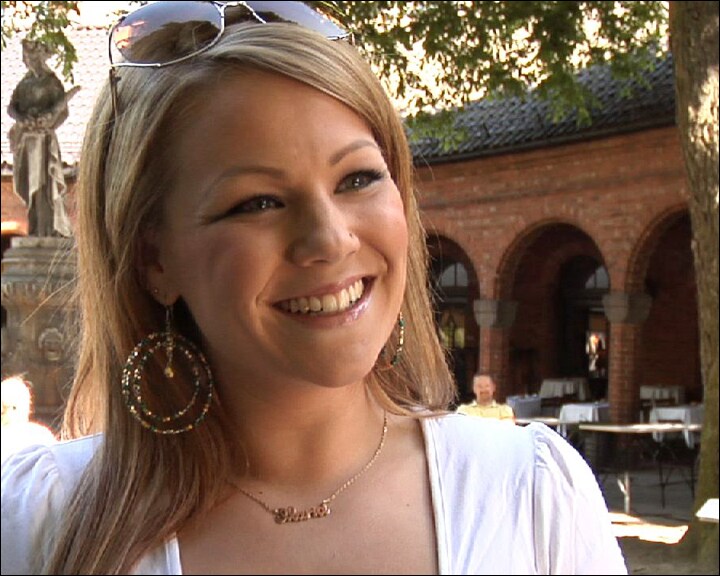 Maria Haukaas Storeng Jeg har med meg ekstremt mange sko VGTV