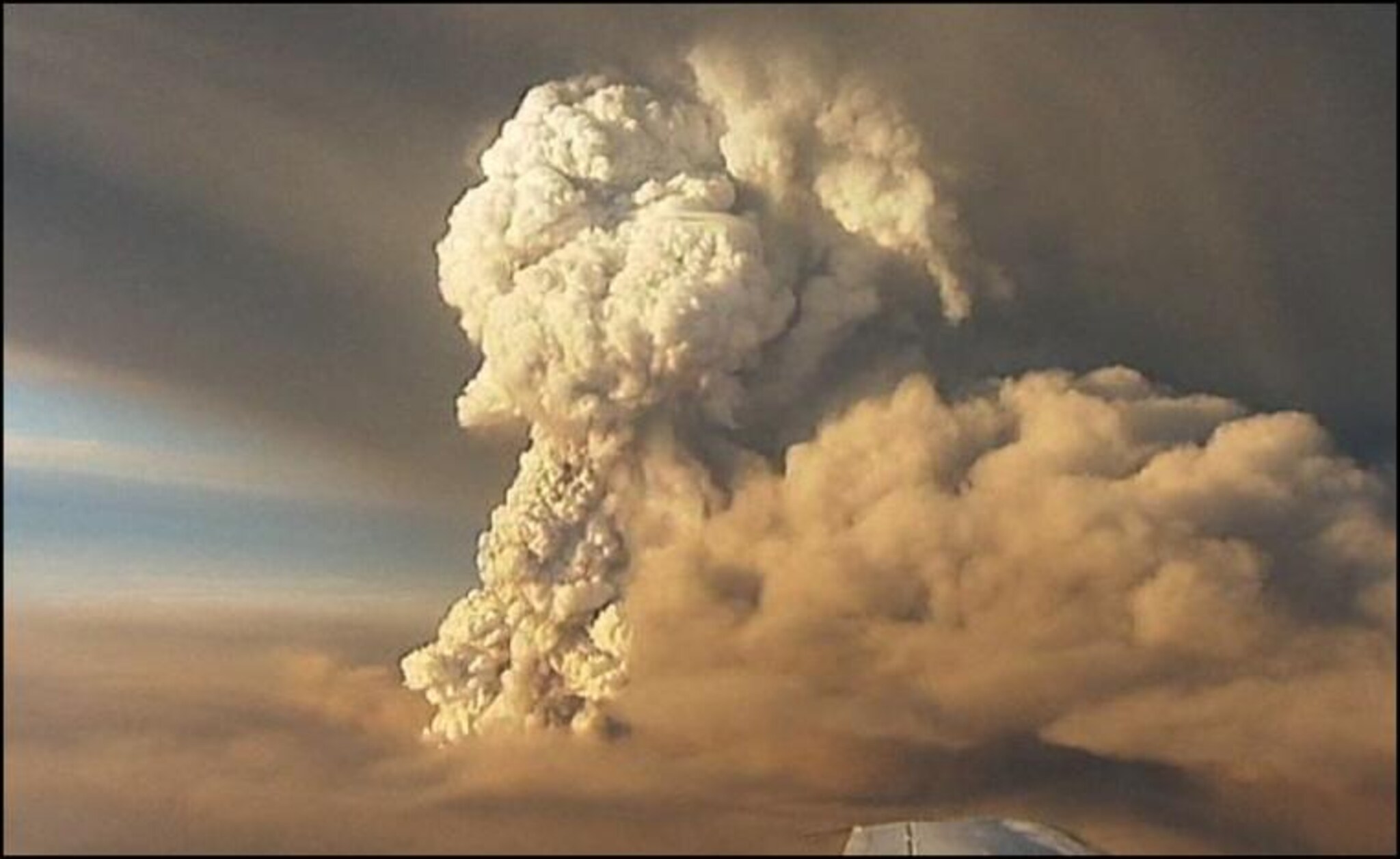 Askeskyen fører til flyforsinkelser VG