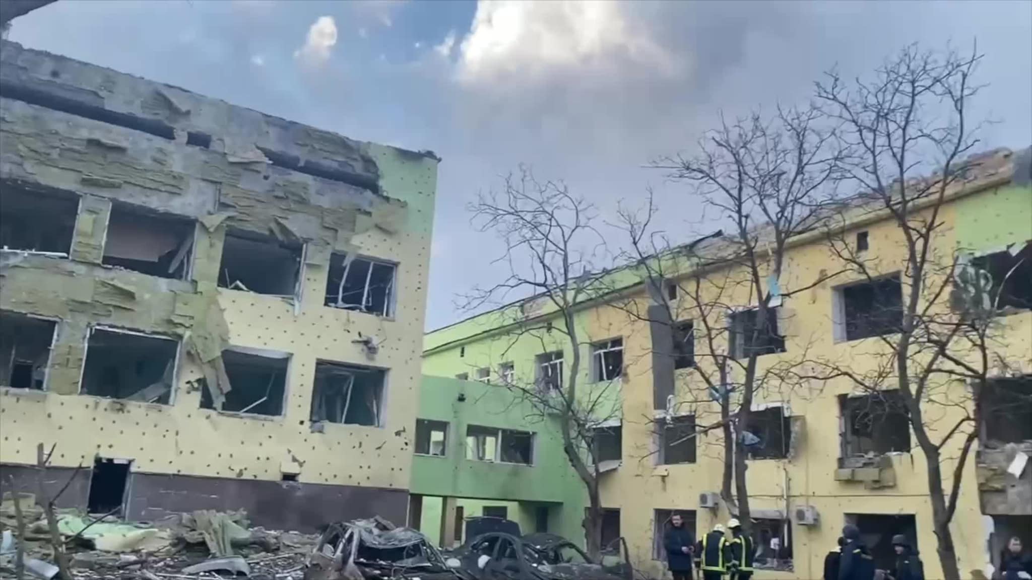 Several killed after bombing of children’s hospital in Mariupol – VG