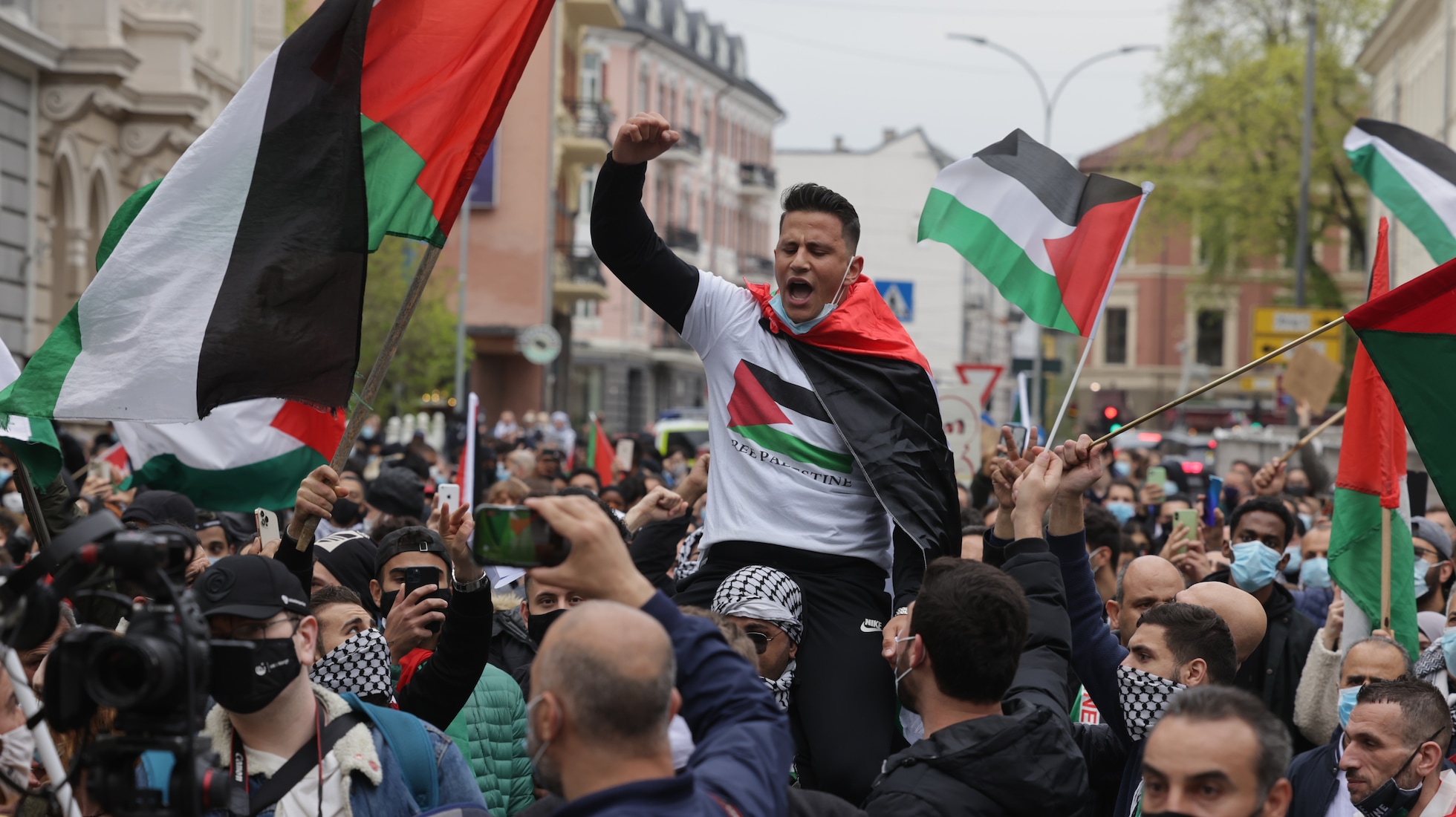 Large demonstrations against Israel in central Oslo: