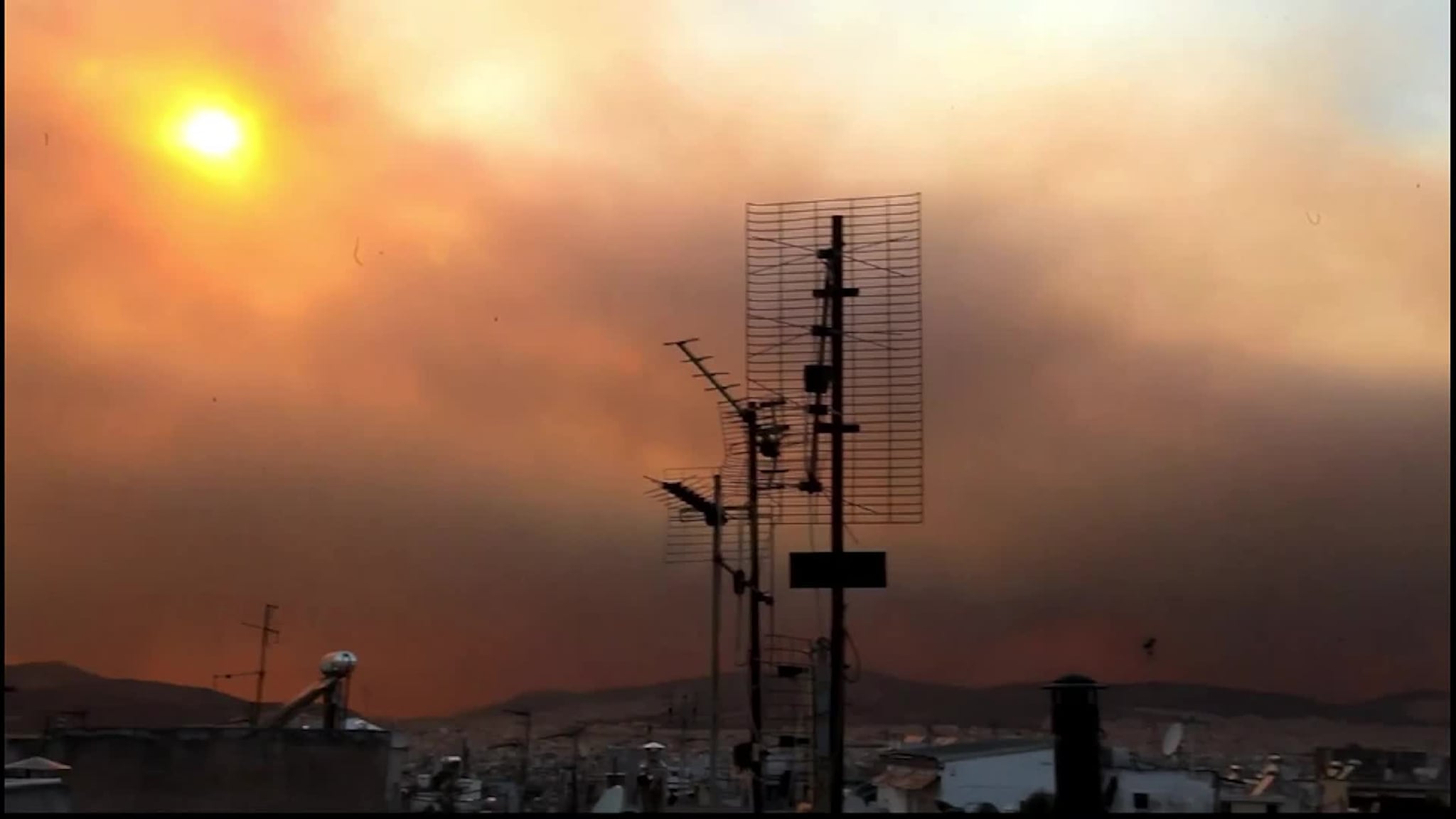 Forest fires rage near Athens – VG