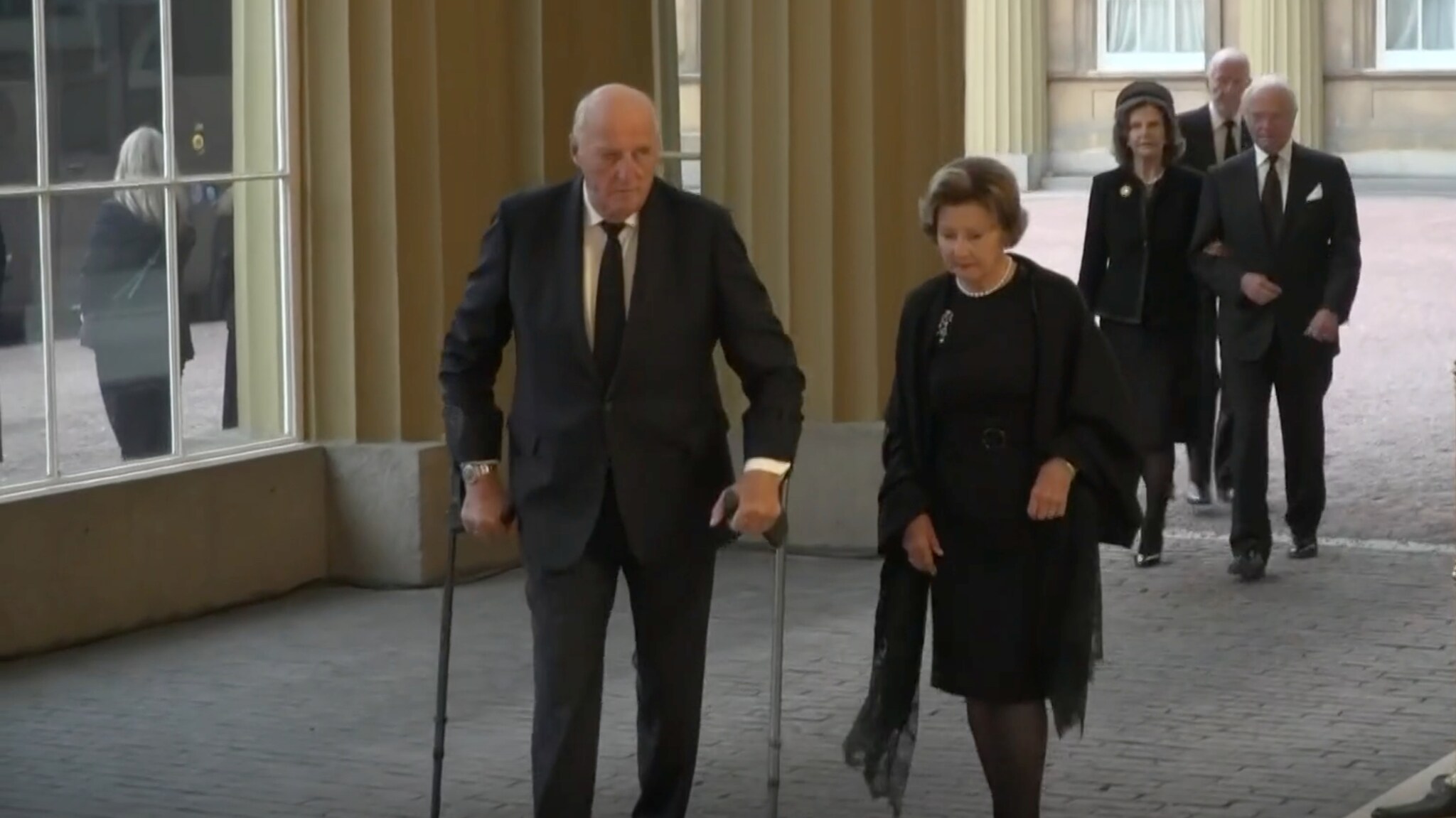 La coppia reale ha assistito al ricevimento di Re Carlo – VG