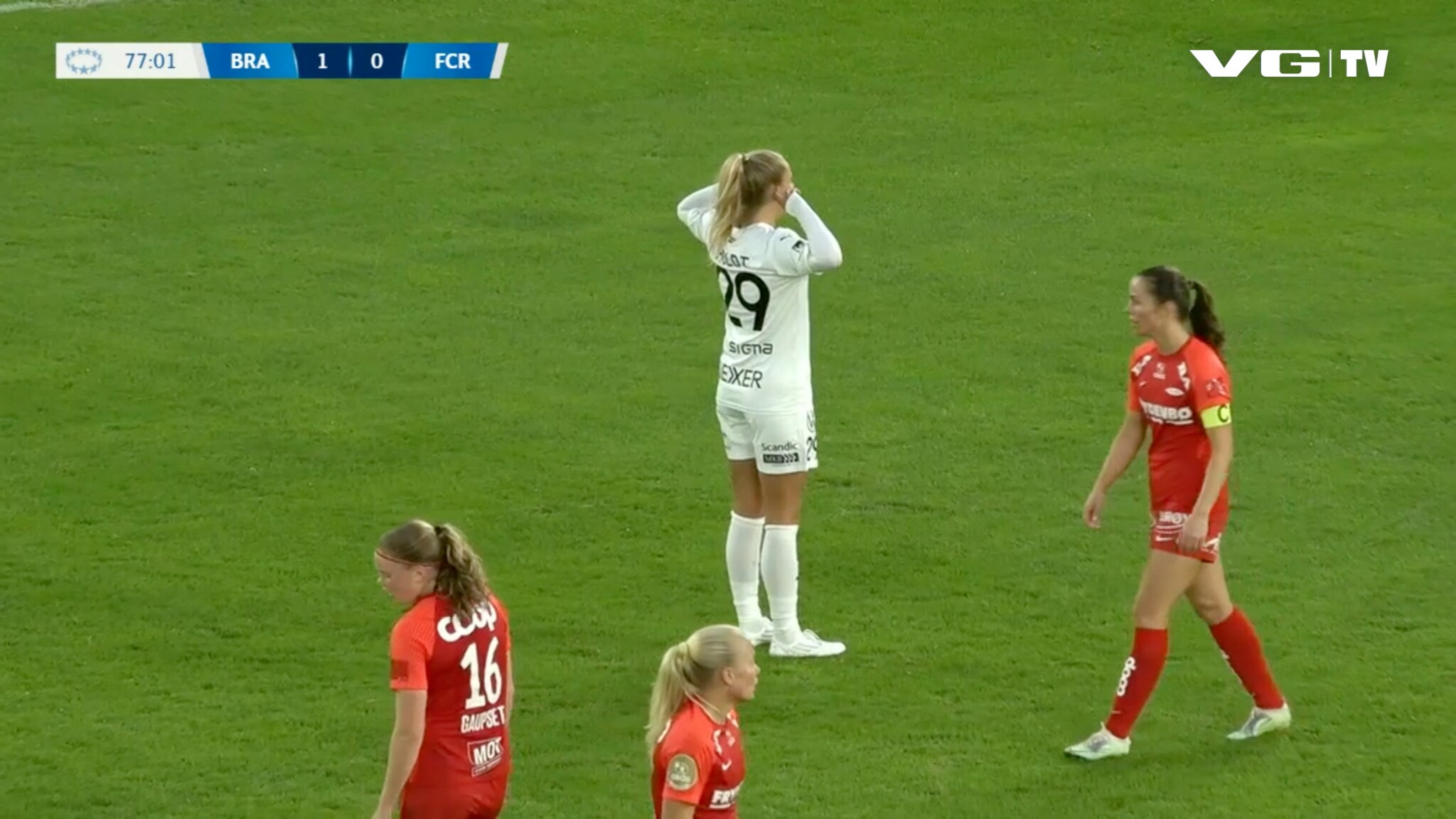 Brann-kapteinen oppildnes av frekk feiring: – Synes ikke noe om det