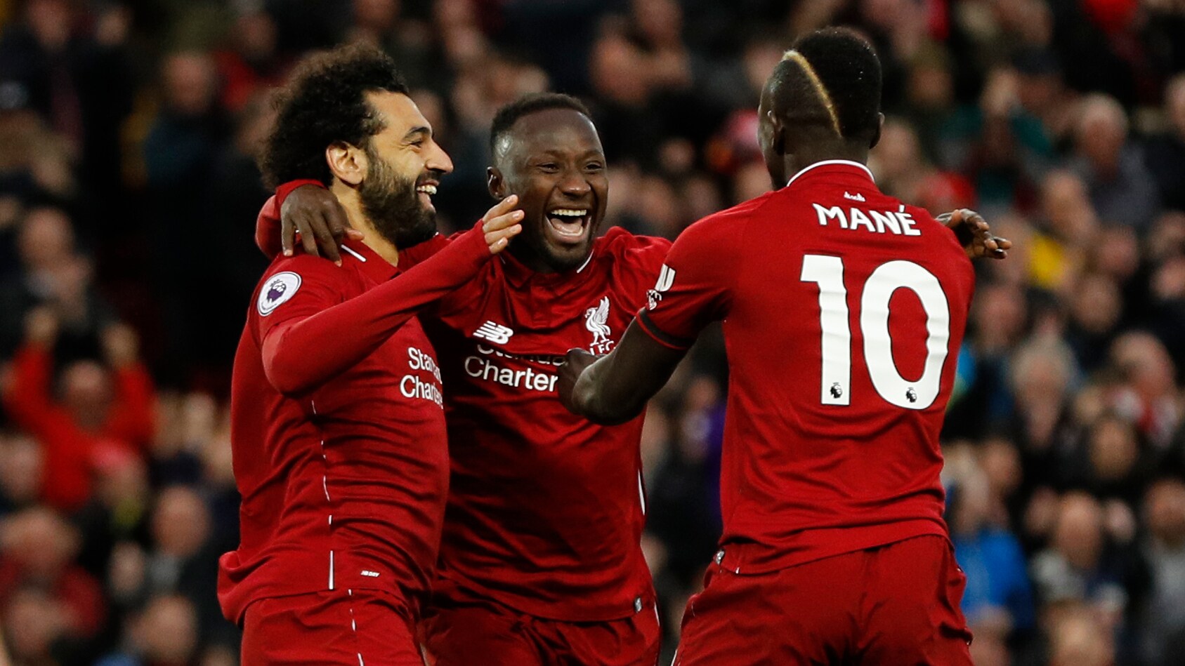 Liverpool herjet med Huddersfield – topper Premier League – VG Guardiolas advarsel i gullkampen: – Ikke skru på TV en – VG